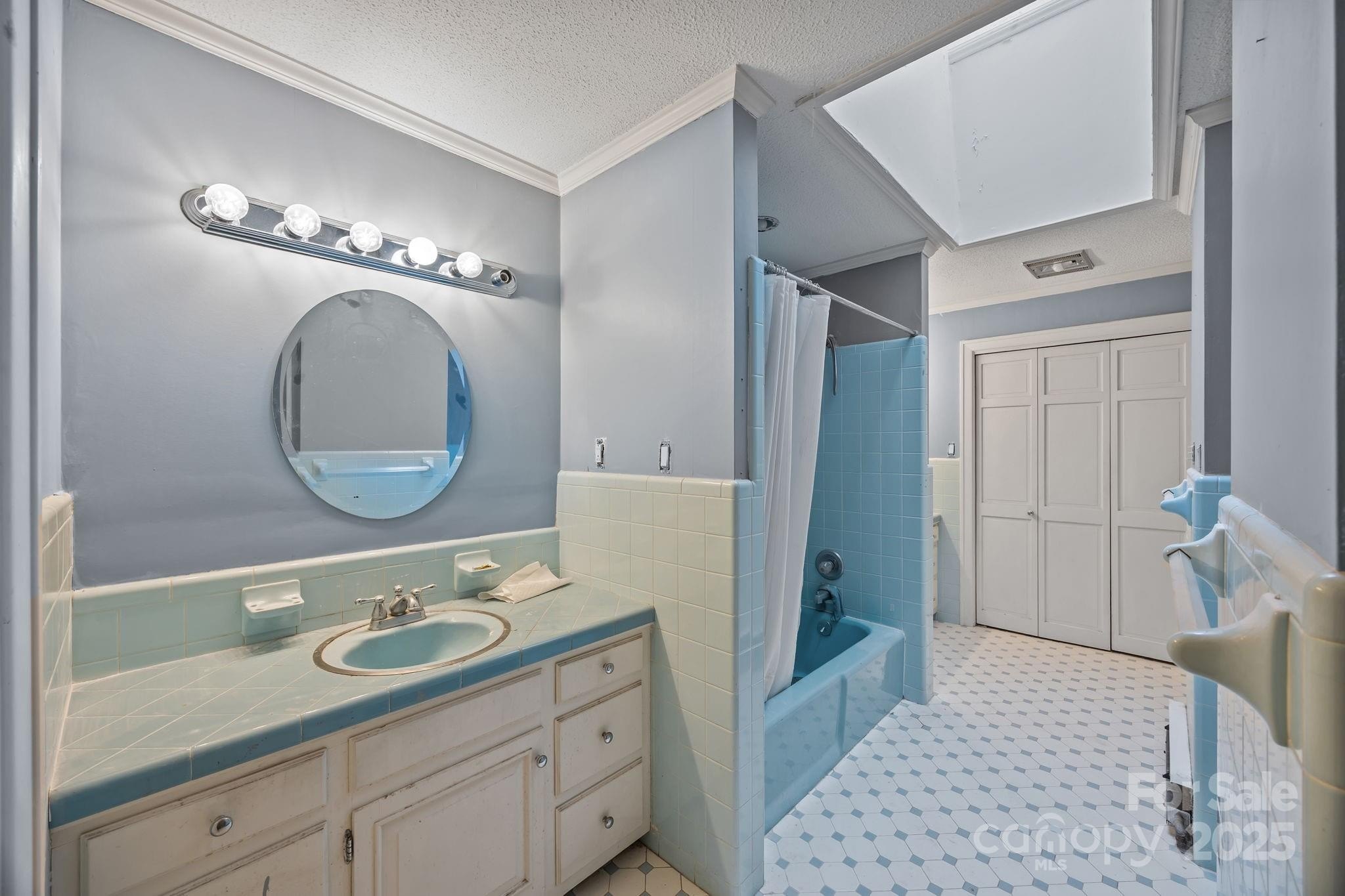 Cleveland, North Carolina, 27013, United States, 4 Bedrooms Bedrooms, ,4 BathroomsBathrooms,Residential,For Sale,1915342