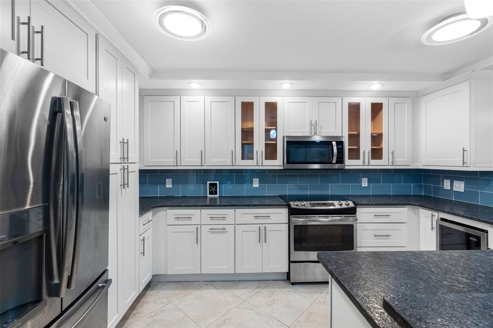 CLEARWATER BEACH, Florida, 33767, United States, 2 Bedrooms Bedrooms, ,2 BathroomsBathrooms,Residential,For Sale,1990793