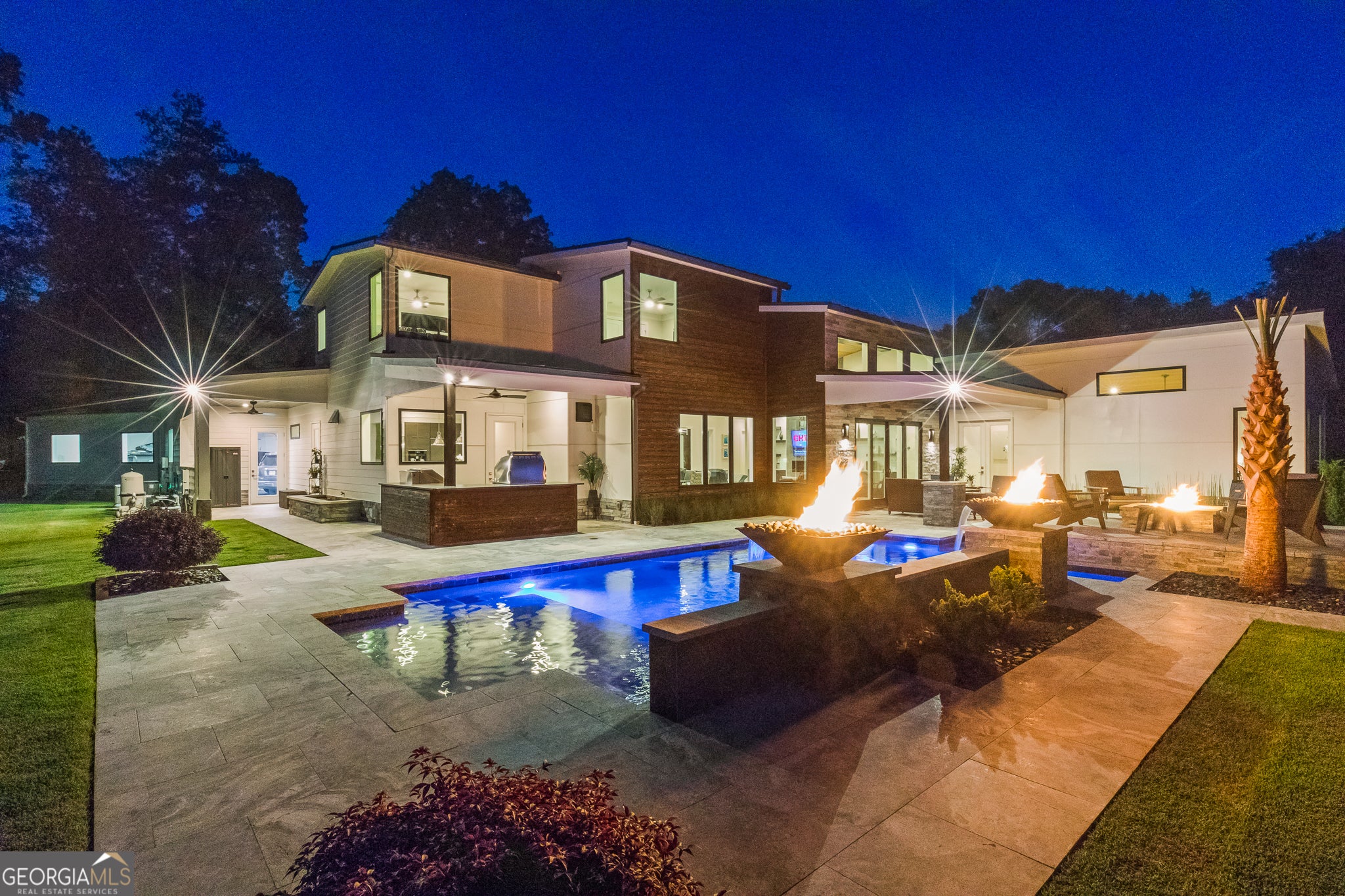 Tyrone, Georgia, 30290, United States, 4 Bedrooms Bedrooms, ,4 BathroomsBathrooms,Residential,For Sale,1978497