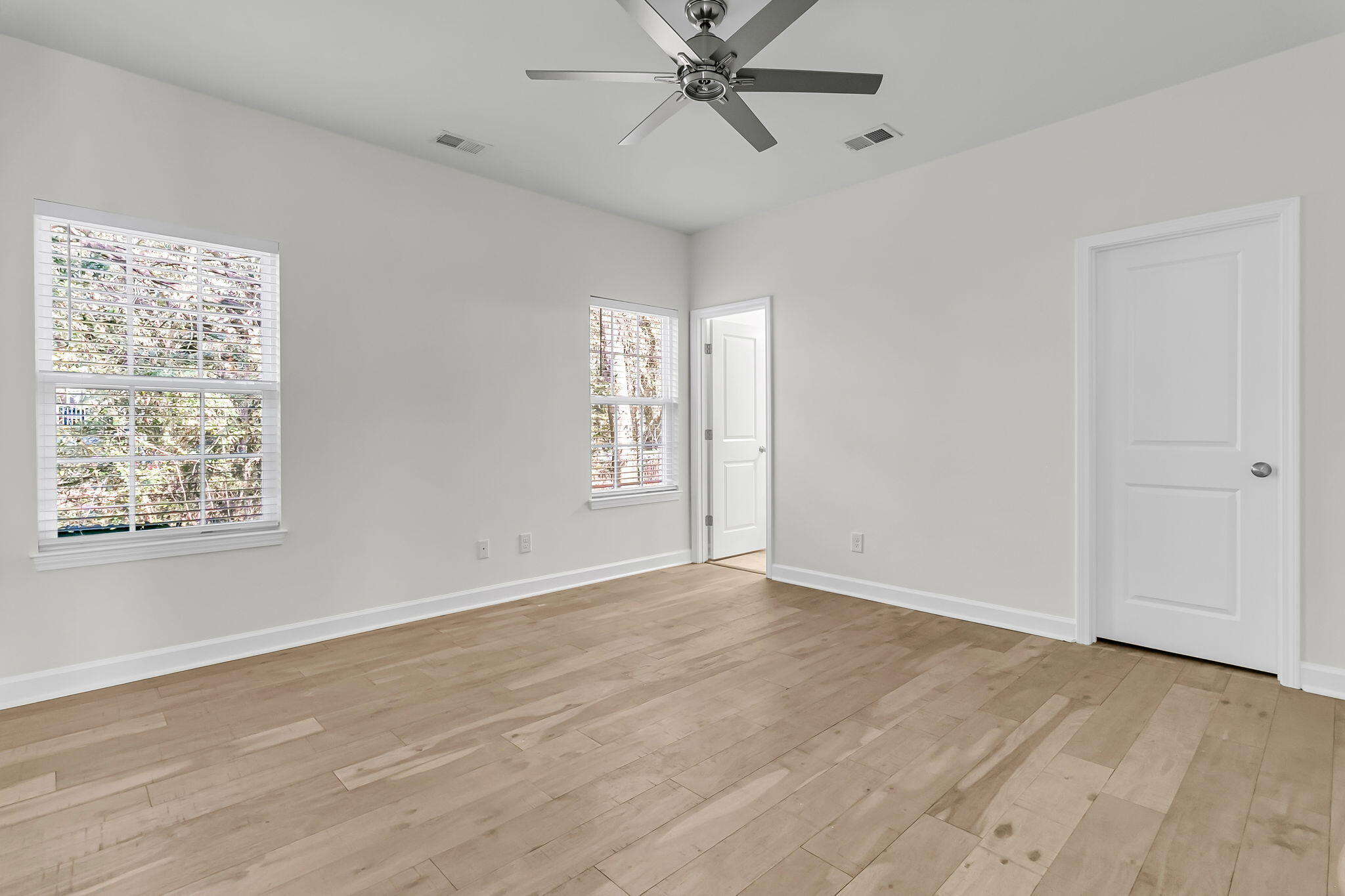 Charleston, South Carolina, 29407, United States, 3 Bedrooms Bedrooms, ,2 BathroomsBathrooms,Residential,For Sale,2005181