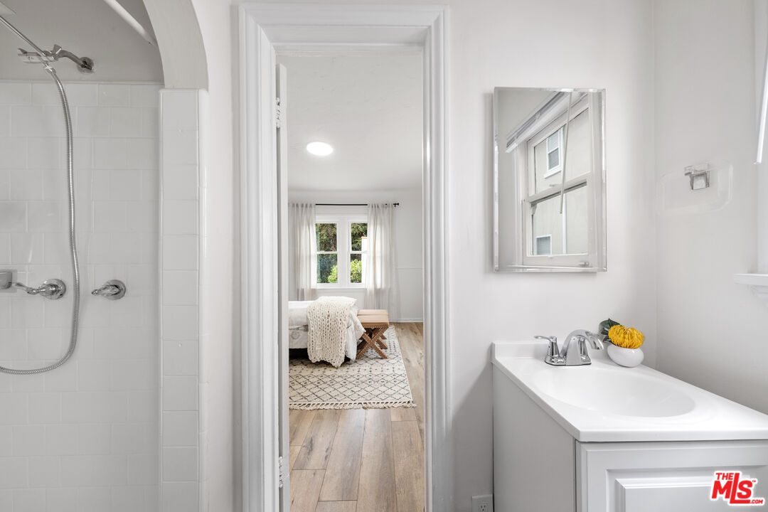Beverly Hills, California, 90211, United States, 3 Bedrooms Bedrooms, ,2 BathroomsBathrooms,Residential,For Sale,1895625
