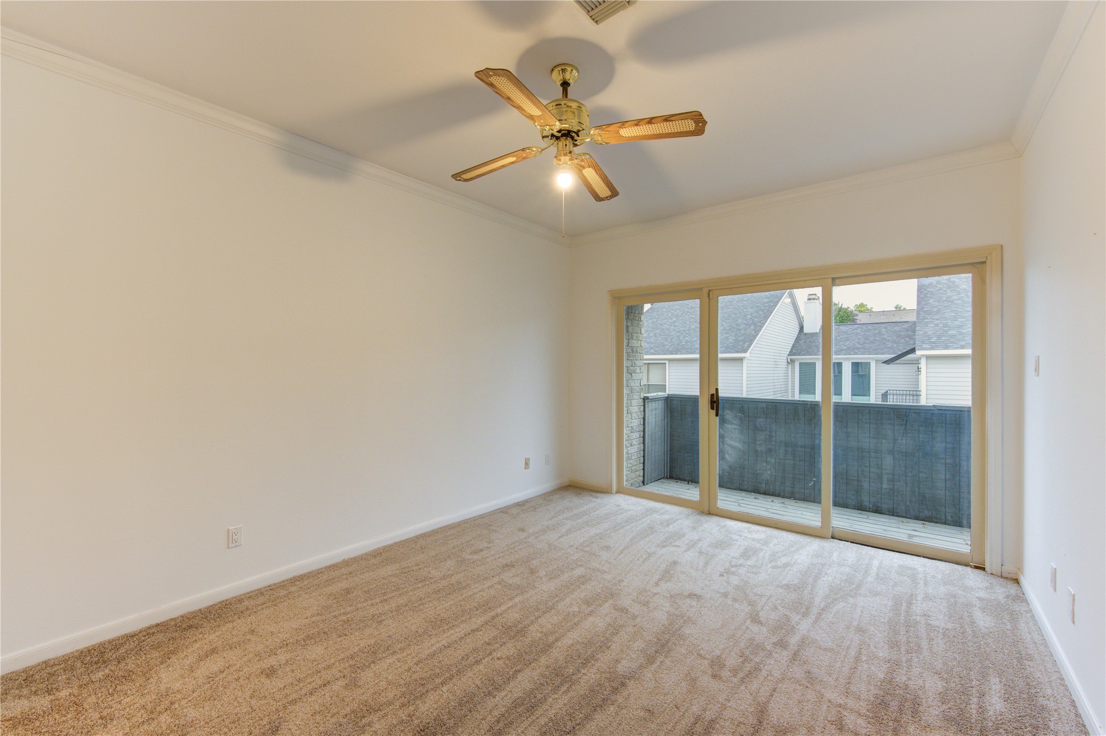  2524 Nantucket Drive B - 物件實景
