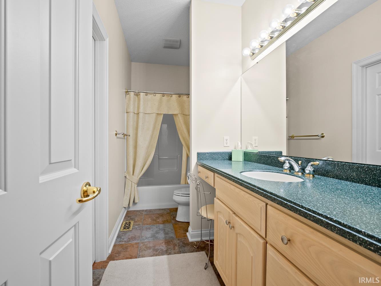Fort Wayne, Indiana, 46845-2126, United States, 4 Bedrooms Bedrooms, ,4 BathroomsBathrooms,Residential,For Sale,1929027