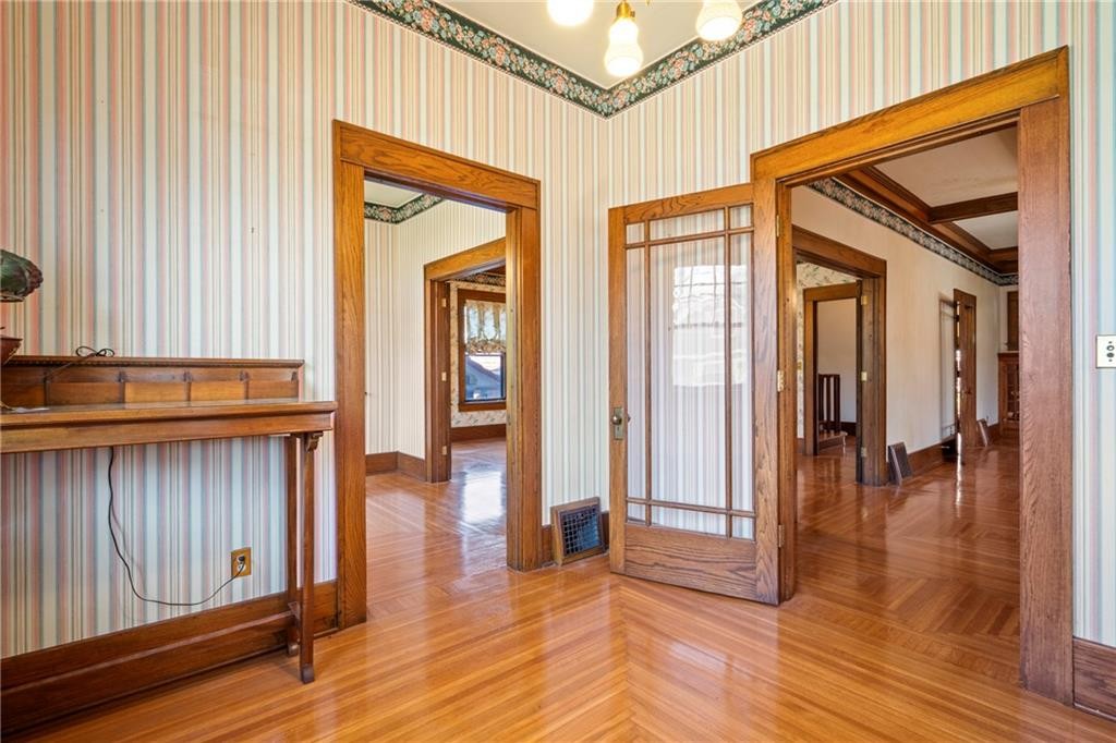 Siloam Springs, Arkansas, 72761, United States, 5 Bedrooms Bedrooms, ,3 BathroomsBathrooms,Residential,For Sale,1984286