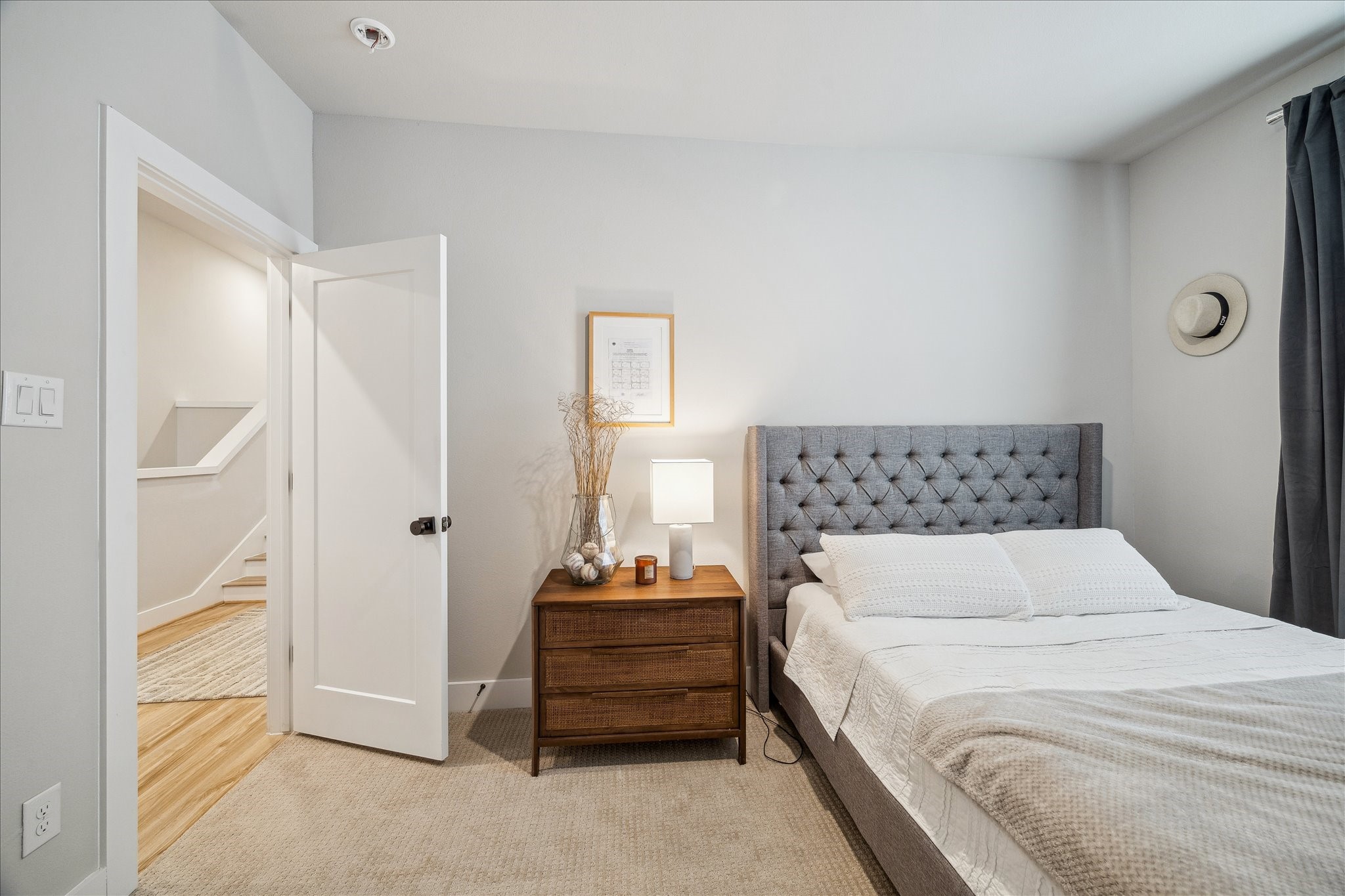  5818 Francis Oak Place - 物件實景