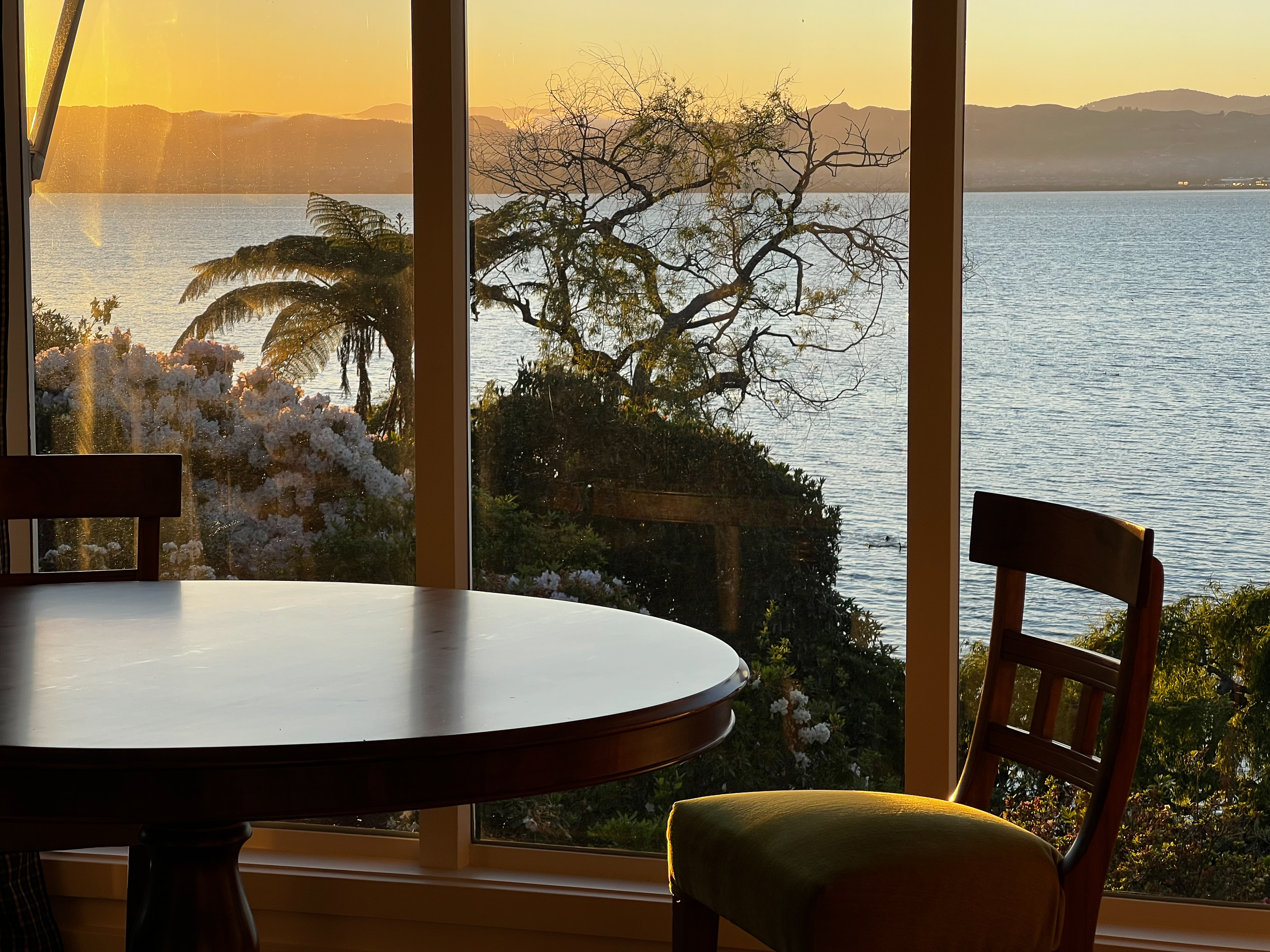  Timeless Lakeside Living at Kawaha Point - 物件實景