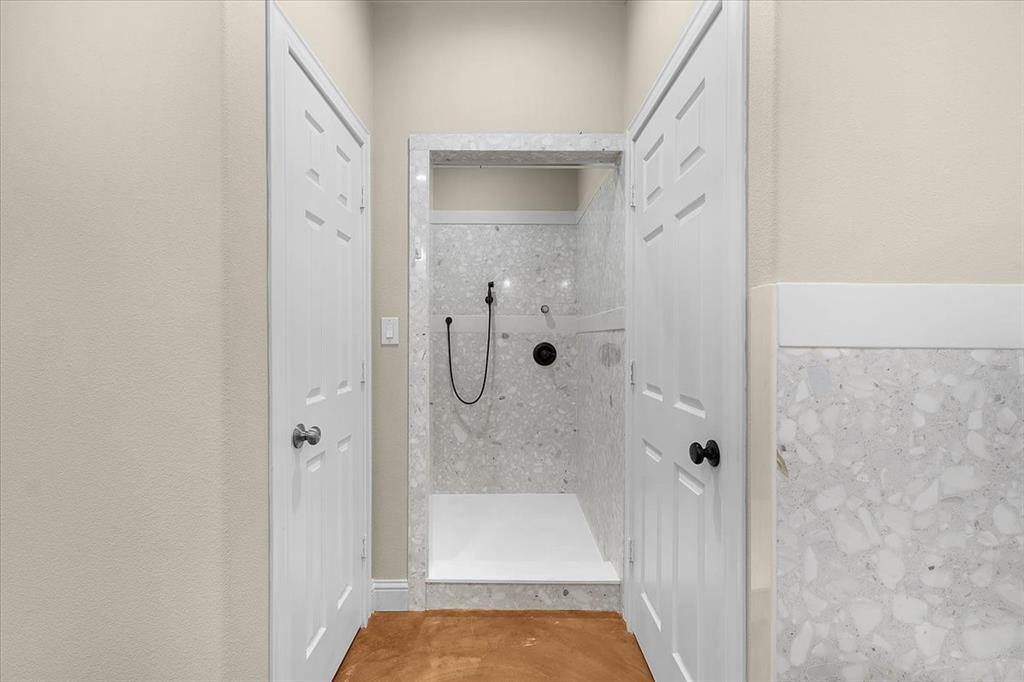 Weatherford, Texas, 76088, United States, 4 Bedrooms Bedrooms, ,3 BathroomsBathrooms,Residential,For Sale,1974322