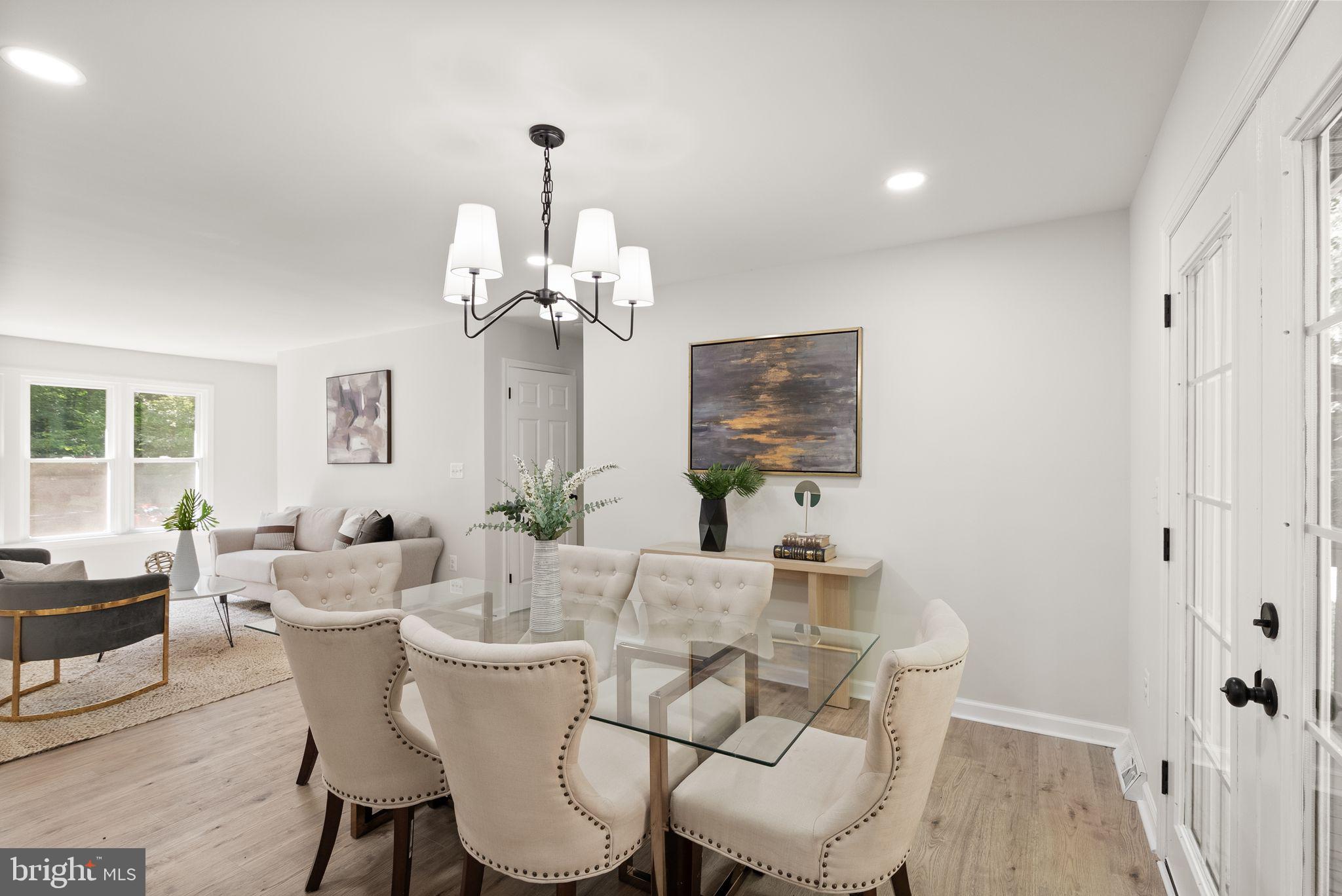 Woodbridge, Virginia, 22193, United States, 6 Bedrooms Bedrooms, ,3 BathroomsBathrooms,Residential,For Sale,1900588