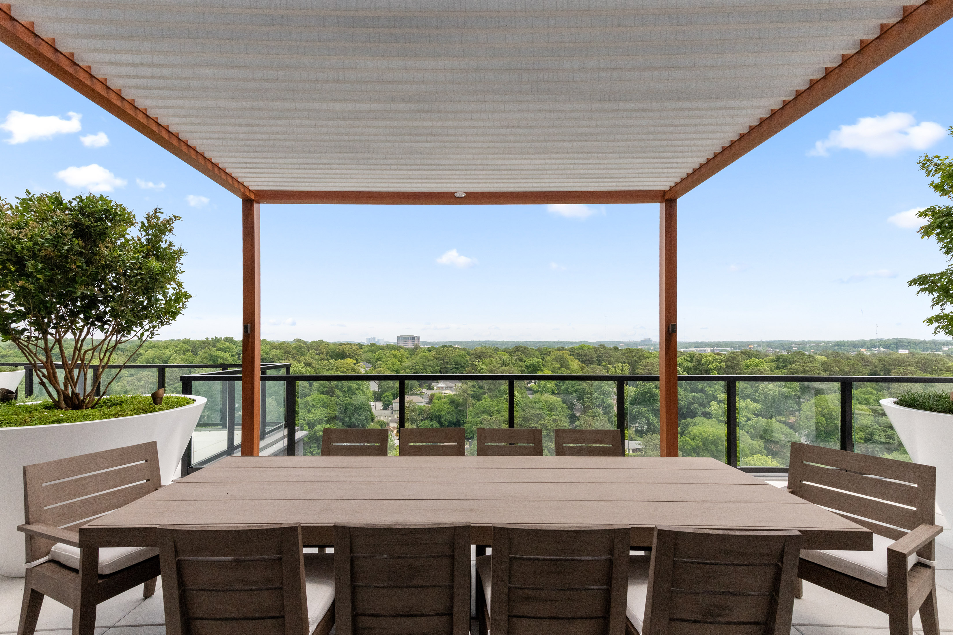  Stunning Fully Furnished Penthouse with the Largest Outdoor Terrace - 物件實景
