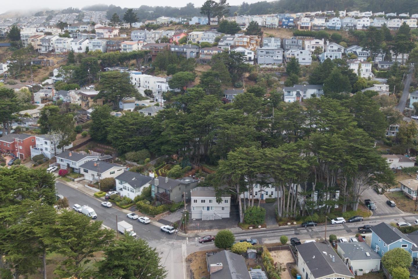 Pacifica, California, 94044, United States, 4 Bedrooms Bedrooms, ,5 BathroomsBathrooms,Residential,For Sale,1988346