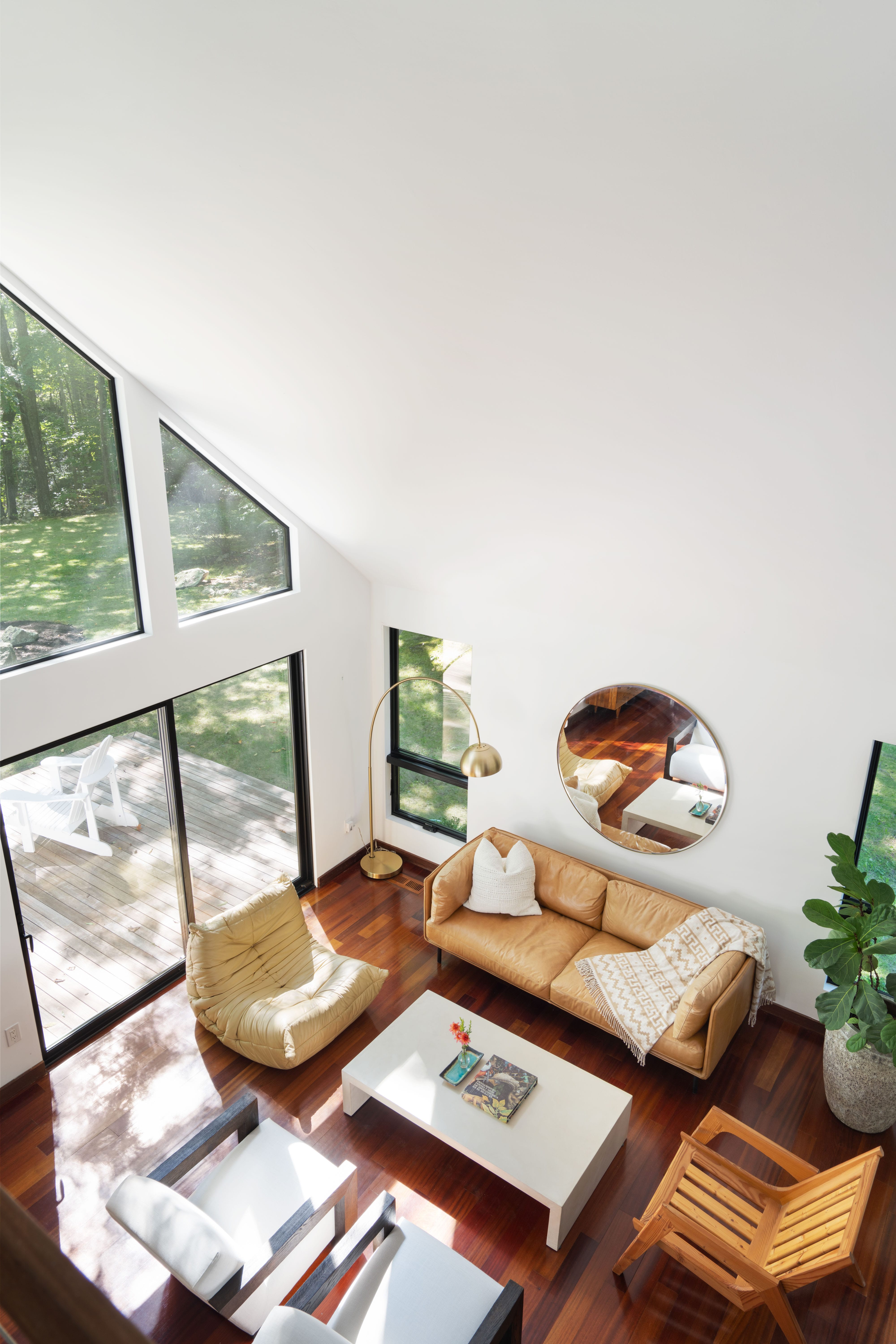  Sunlit Architectural Modern Home - 物件實景