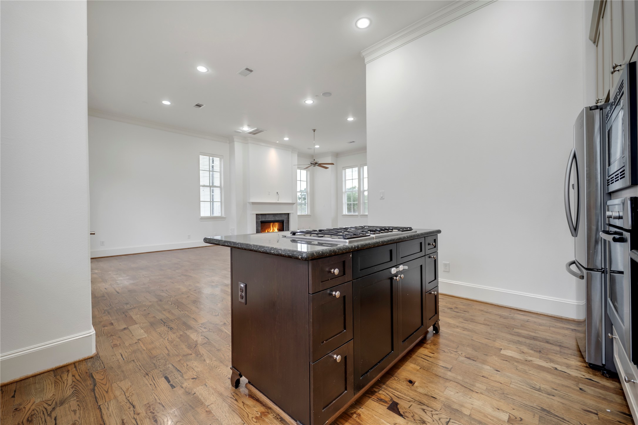 Houston, Texas, 77080, United States, 3 Bedrooms Bedrooms, ,5 BathroomsBathrooms,Residential,For Sale,1939348