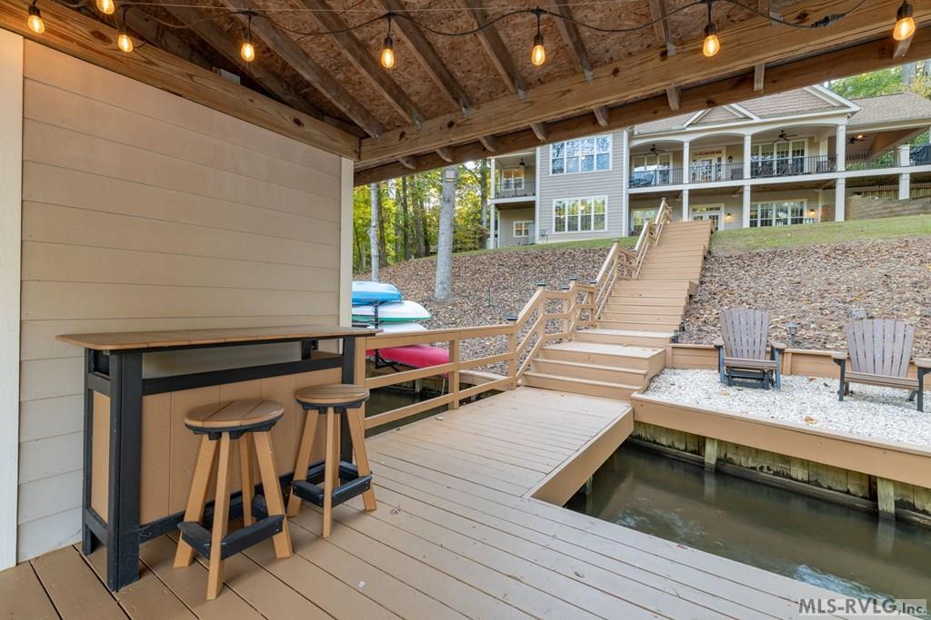 Boydton, Virginia, 23917, United States, 5 Bedrooms Bedrooms, ,4 BathroomsBathrooms,Residential,For Sale,1991597