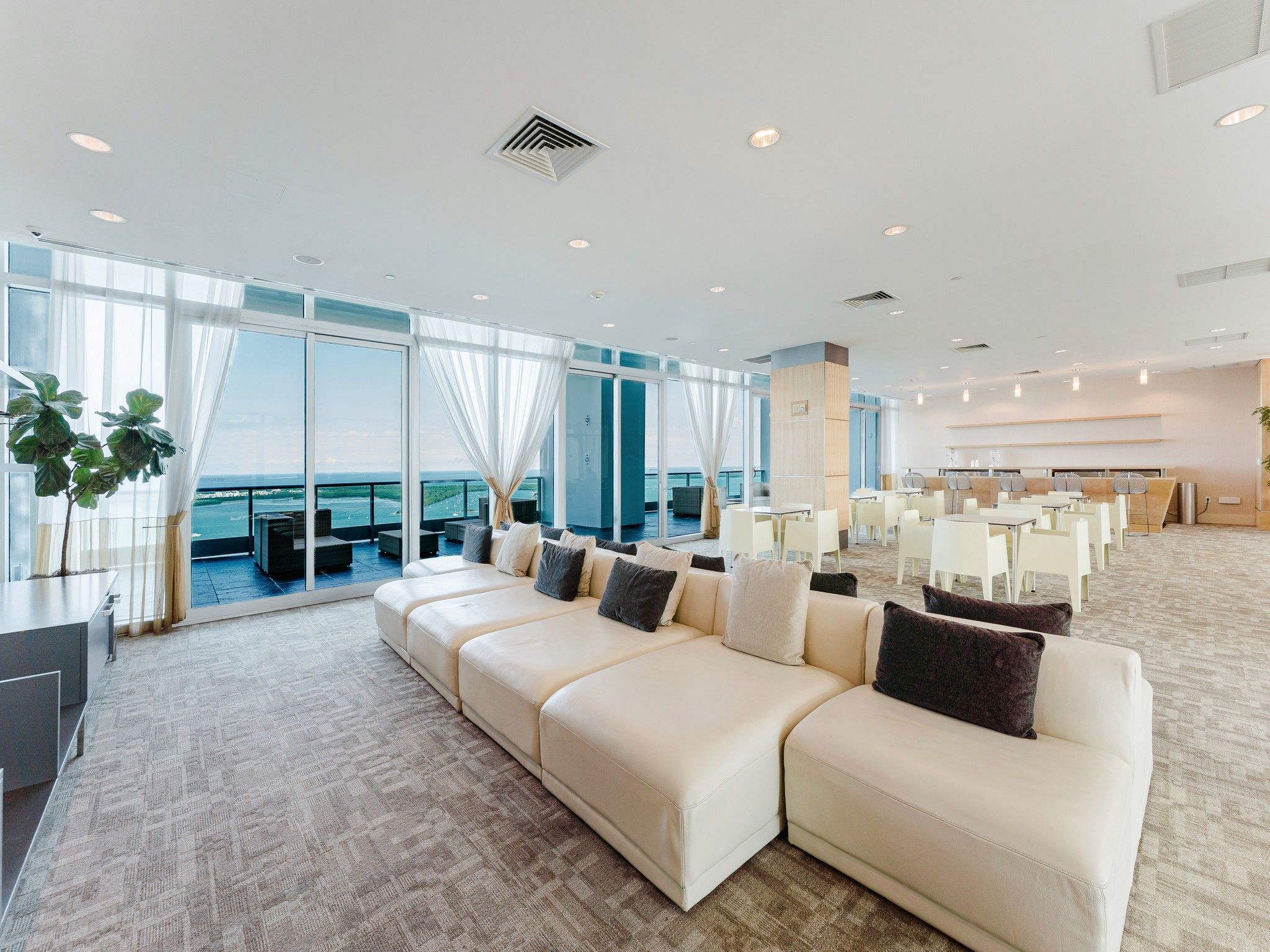  1331 Brickell Bay Dr, Miami, FL, 33131 - 物件實景