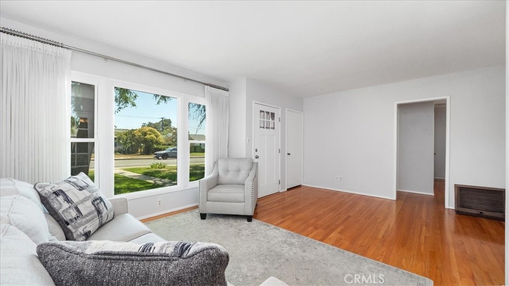 Upland, California, 91786, United States, 3 Bedrooms Bedrooms, ,1 BathroomBathrooms,Residential,For Sale,1921344