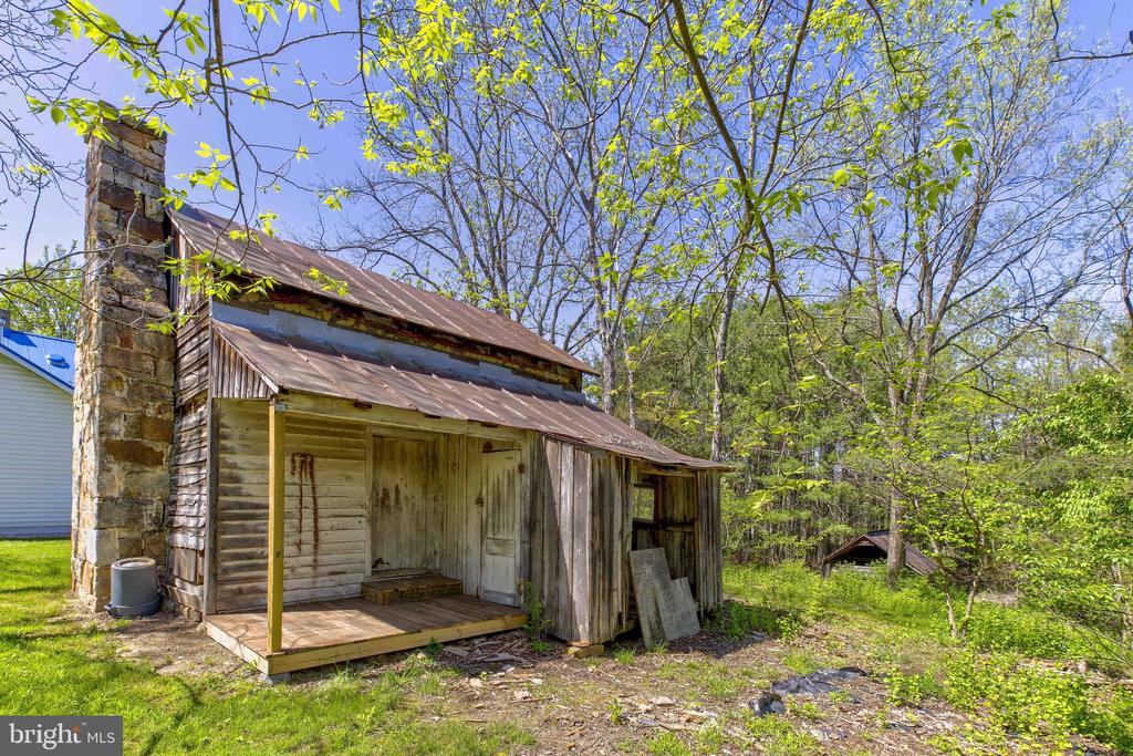 Wardensville, West Virginia, 26851, United States, 3 Bedrooms Bedrooms, ,1 BathroomBathrooms,Residential,For Sale,1930420