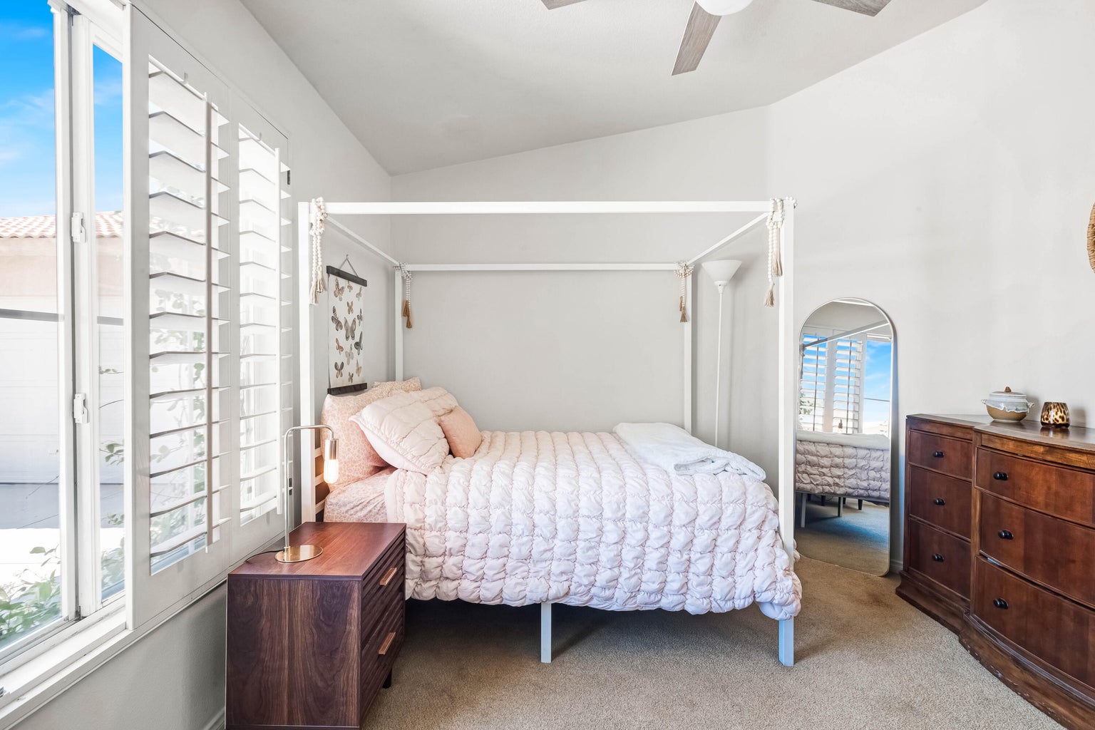 La Quinta, California, 92253, United States, 4 Bedrooms Bedrooms, ,2 BathroomsBathrooms,Residential,For Sale,1931637