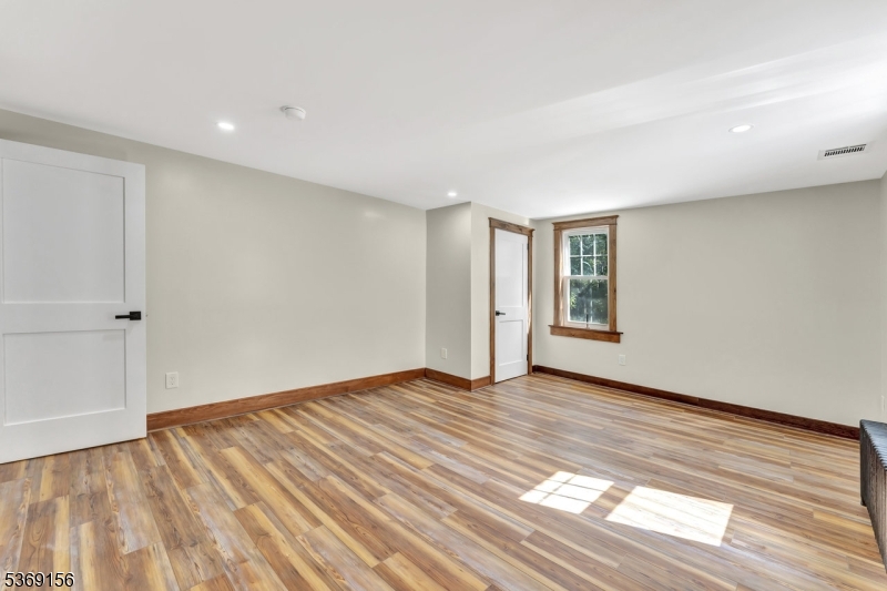 Blairstown Twp., New Jersey, 07825, United States, 4 Bedrooms Bedrooms, ,4 BathroomsBathrooms,Residential,For Sale,1901840