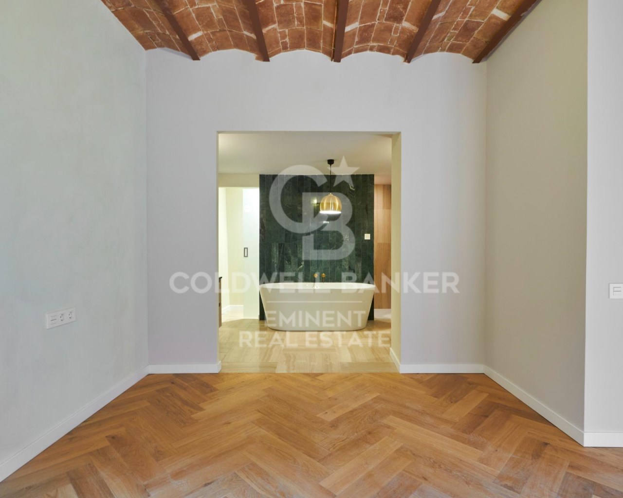 Barcelona, Barcelona, Ciutat Vella, El G?tic Barce, Barcelona, Catalonia, ES, 3 Bedrooms Bedrooms, ,3 BathroomsBathrooms,Residential,For Sale,Barcelona, Barcelona, Ciutat Vella, El G?tic Barce,1672669