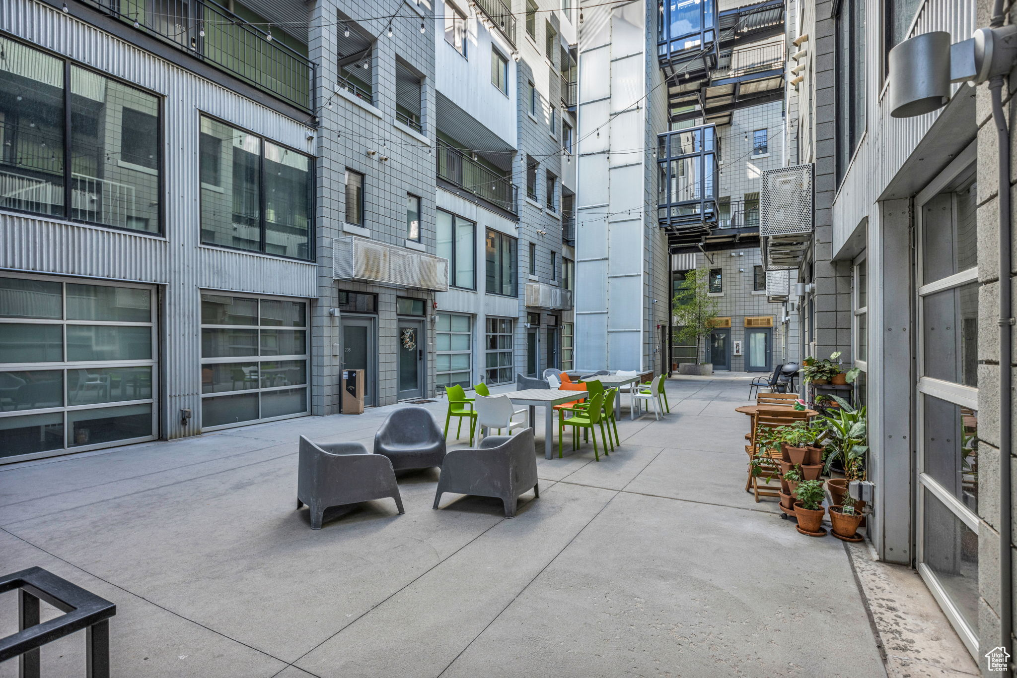 Salt Lake City, Utah, 84101, United States, 2 Bedrooms Bedrooms, ,1 BathroomBathrooms,Residential,For Sale,1950761