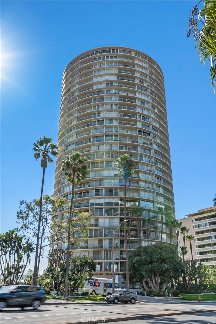 Long Beach, California, 90802, United States, 3 Bedrooms Bedrooms, ,2 BathroomsBathrooms,Residential,For Sale,1989203