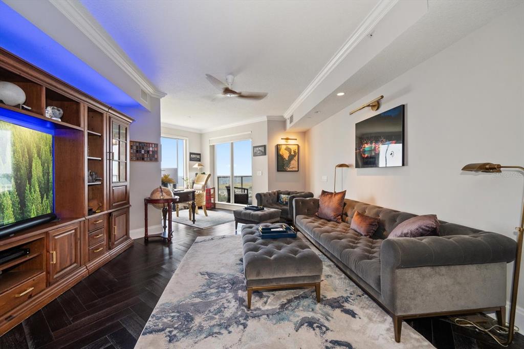 100 Beach Drive NE Unit 1900, St Petersburg, Florida, 33701, United States, 4 Bedrooms Bedrooms, ,6 BathroomsBathrooms,Residential,For Sale,100 Beach Drive NE Unit 1900,1618672