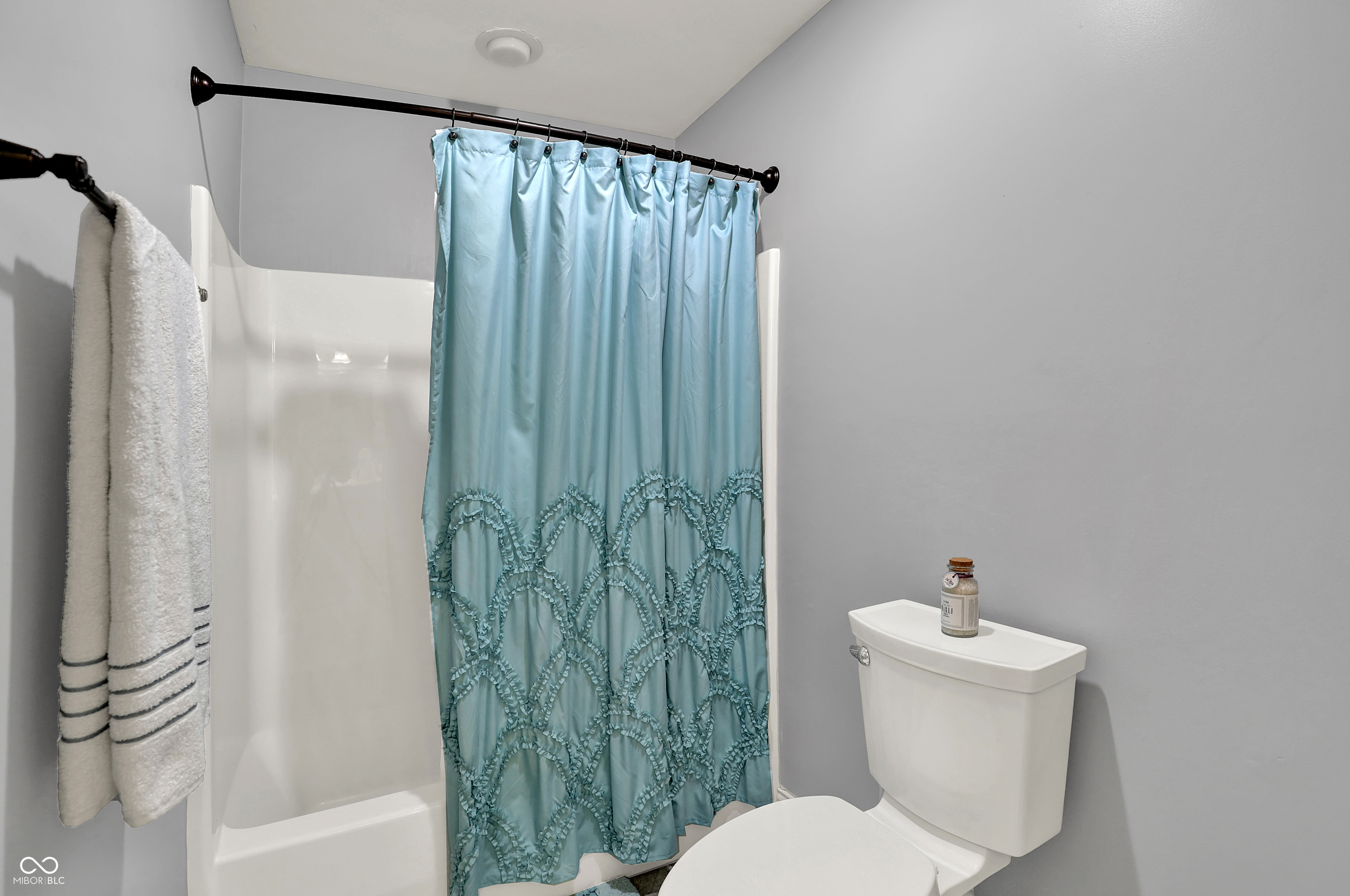 Zionsville, Indiana, 46077, United States, 5 Bedrooms Bedrooms, ,5 BathroomsBathrooms,Residential,For Sale,1978641