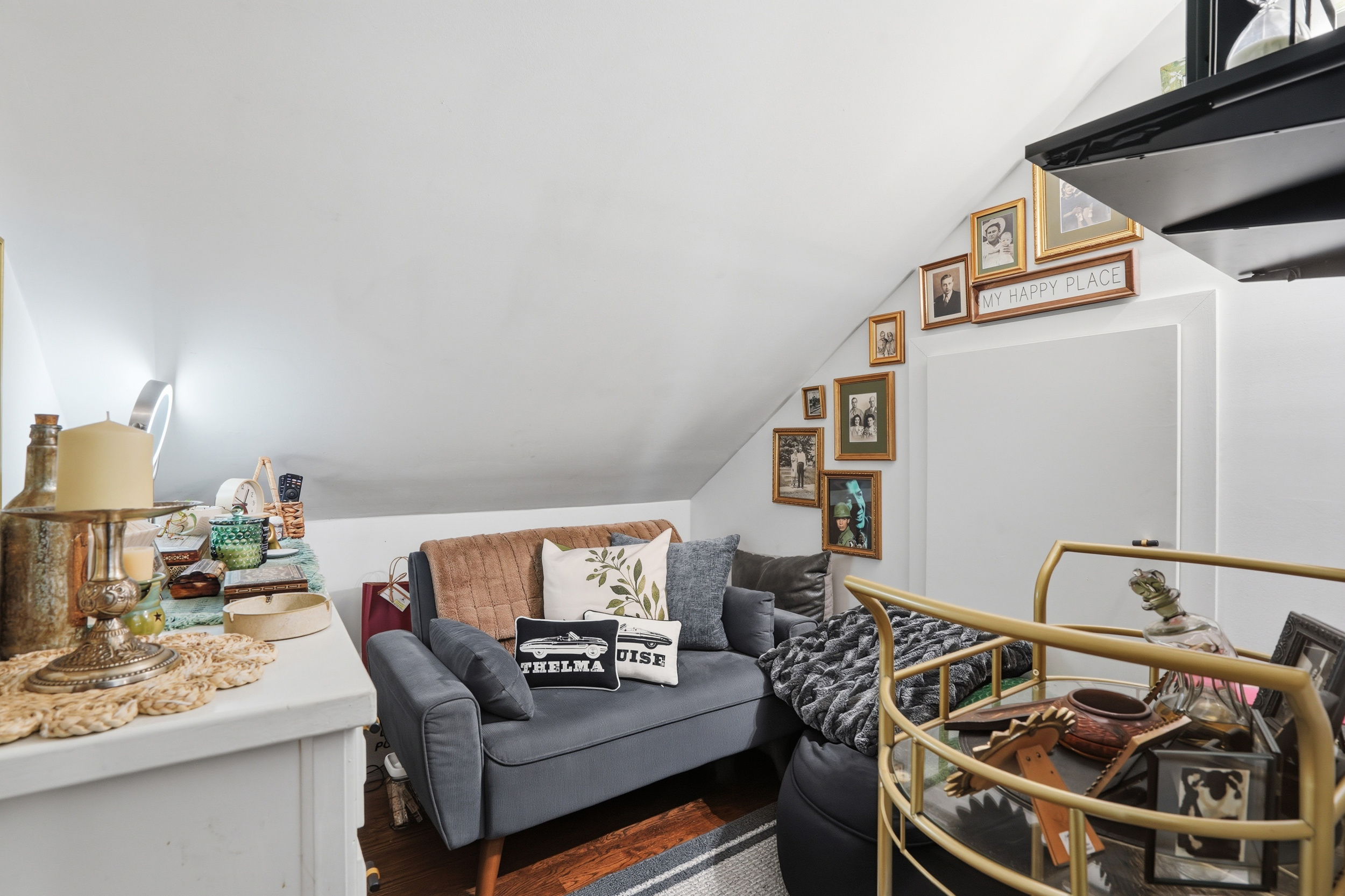  9683 Whitehurst Drive - 物件實景