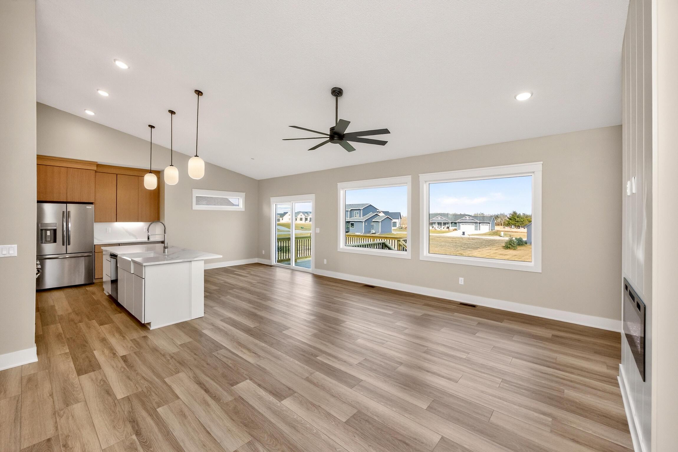 Huxley, Iowa, 50124, United States, 5 Bedrooms Bedrooms, ,3 BathroomsBathrooms,Residential,For Sale,2010428