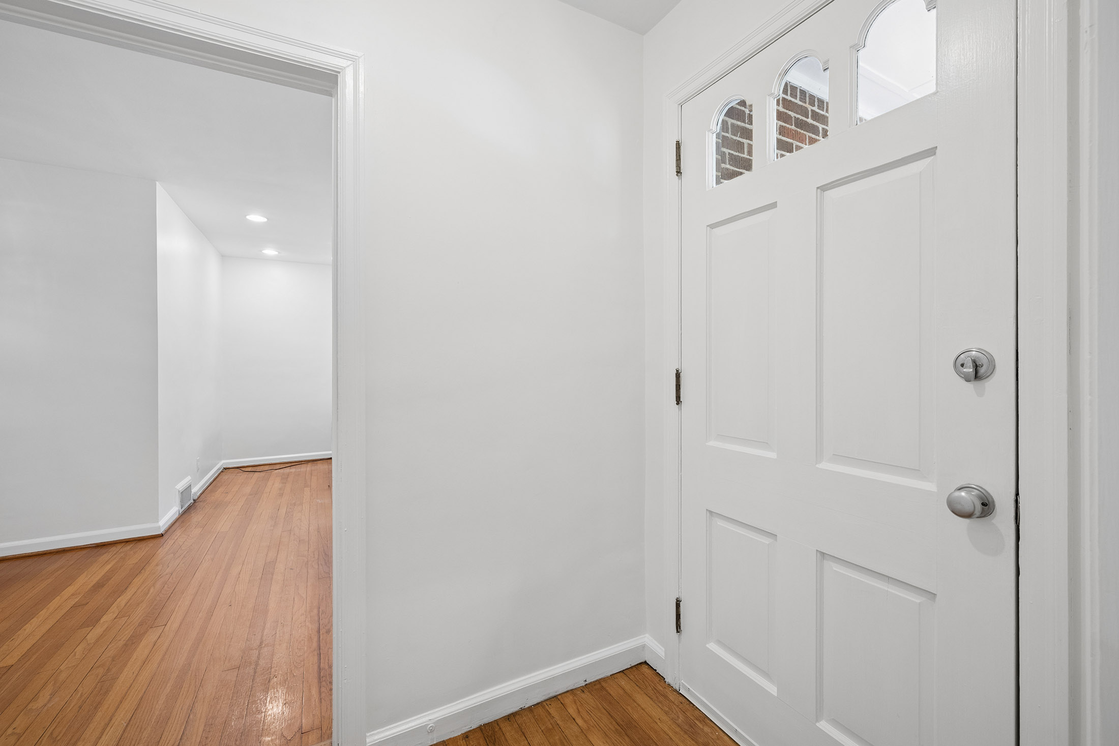  Beautifully Updated Brick Duplex Offers Rare Opportunity in the Heart of Decatur - 物件實景