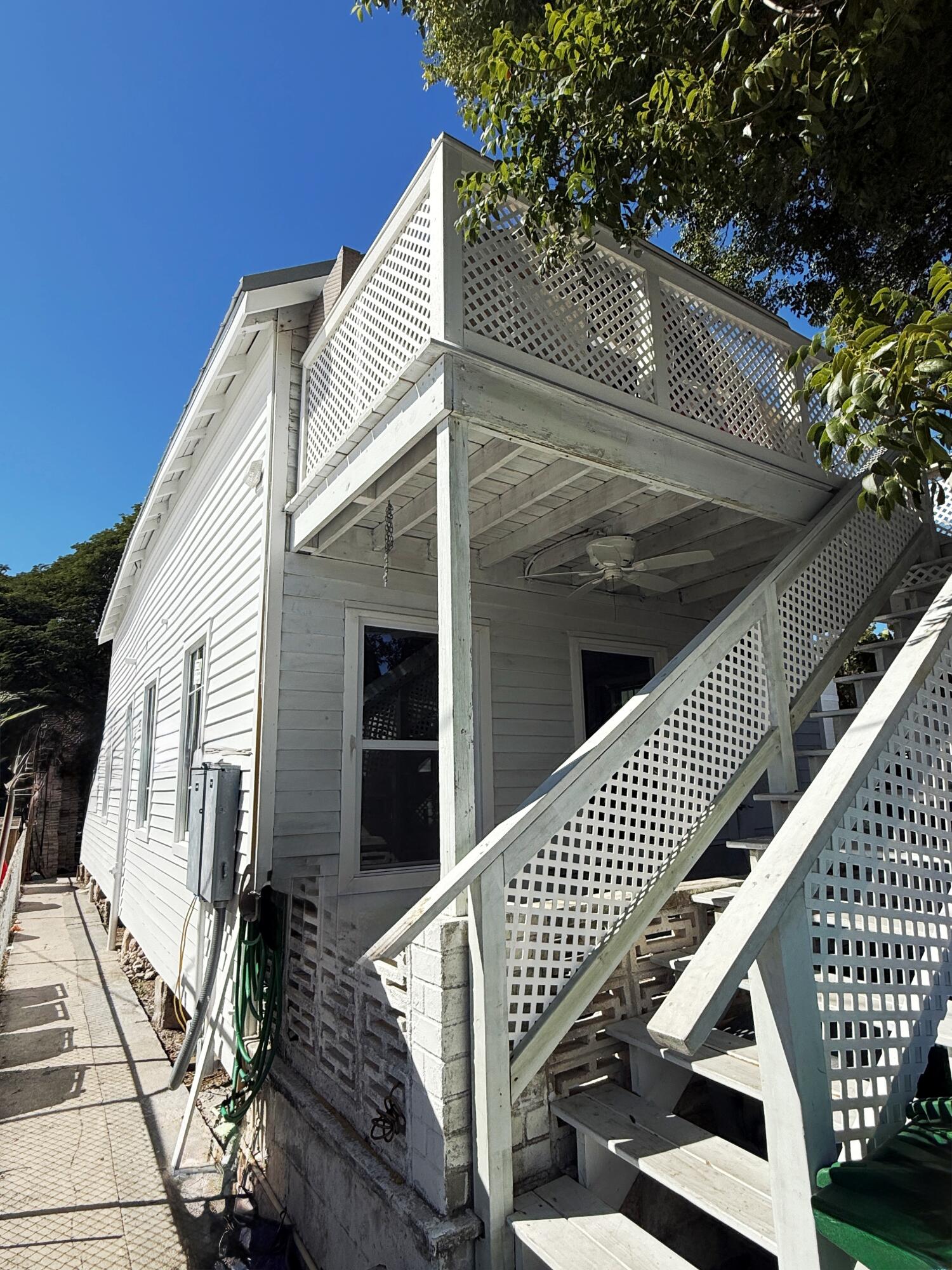 KEY WEST, Florida, 33040, United States, 3 Bedrooms Bedrooms, ,2 BathroomsBathrooms,Residential,For Sale,1992088