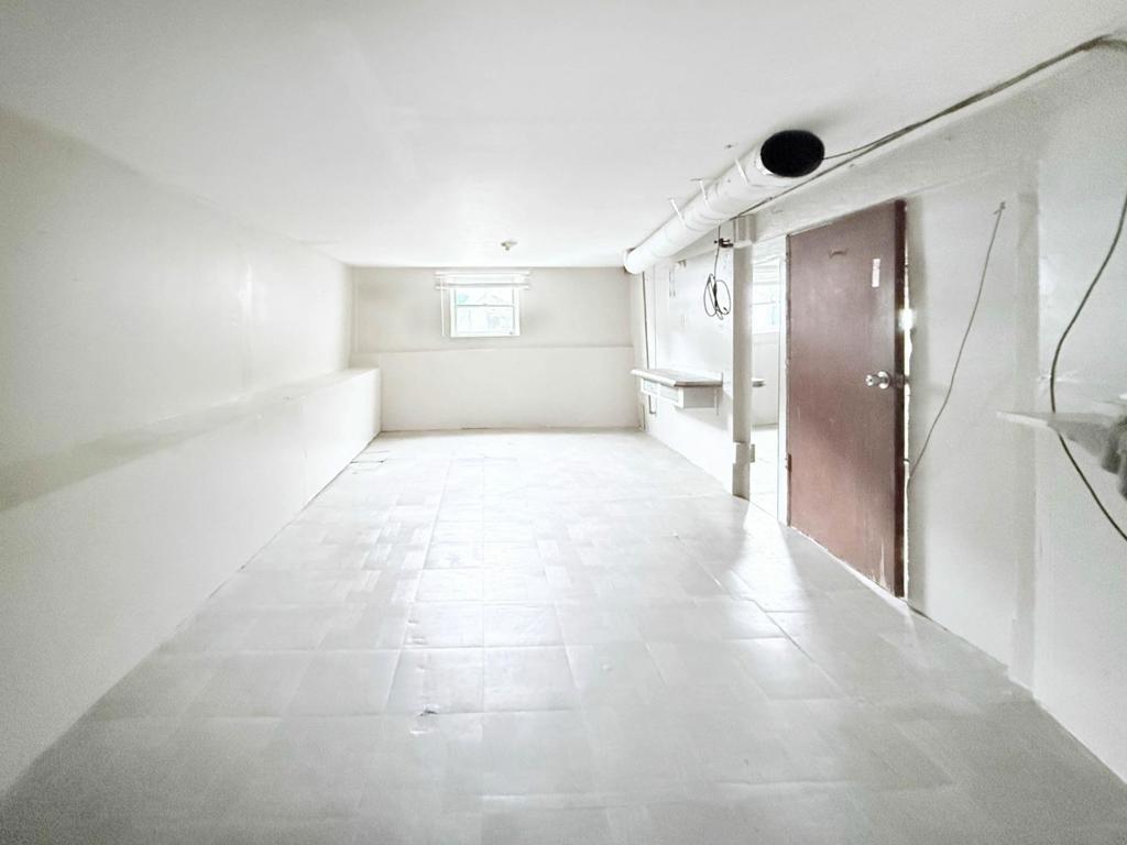 San Francisco, California, 94112, United States, 2 Bedrooms Bedrooms, ,1 BathroomBathrooms,Residential,For Sale,1924457