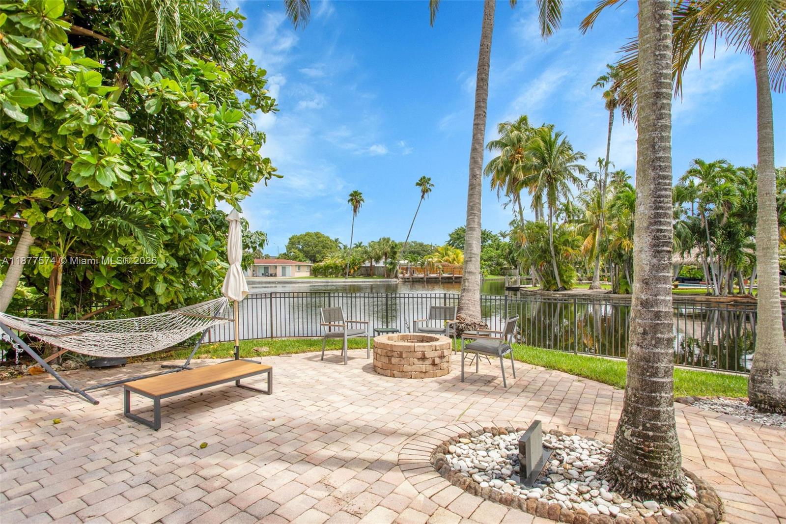 Wilton Manors, Florida, 33334, United States, 3 Bedrooms Bedrooms, ,3 BathroomsBathrooms,Residential,For Sale,1947052