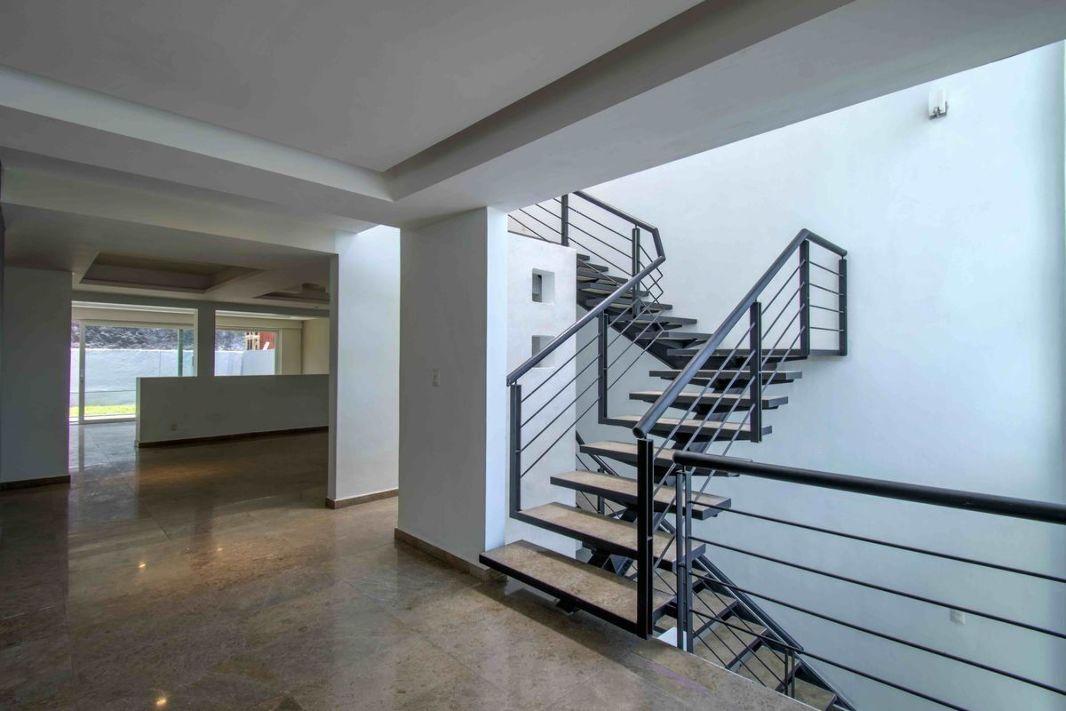 Puerta de Jerez, Atizapán de Zaragoza, Estado de México, 52930, Mexico, 4 Bedrooms Bedrooms, ,5 BathroomsBathrooms,Residential,For Sale,Puerta de Jerez,1444580