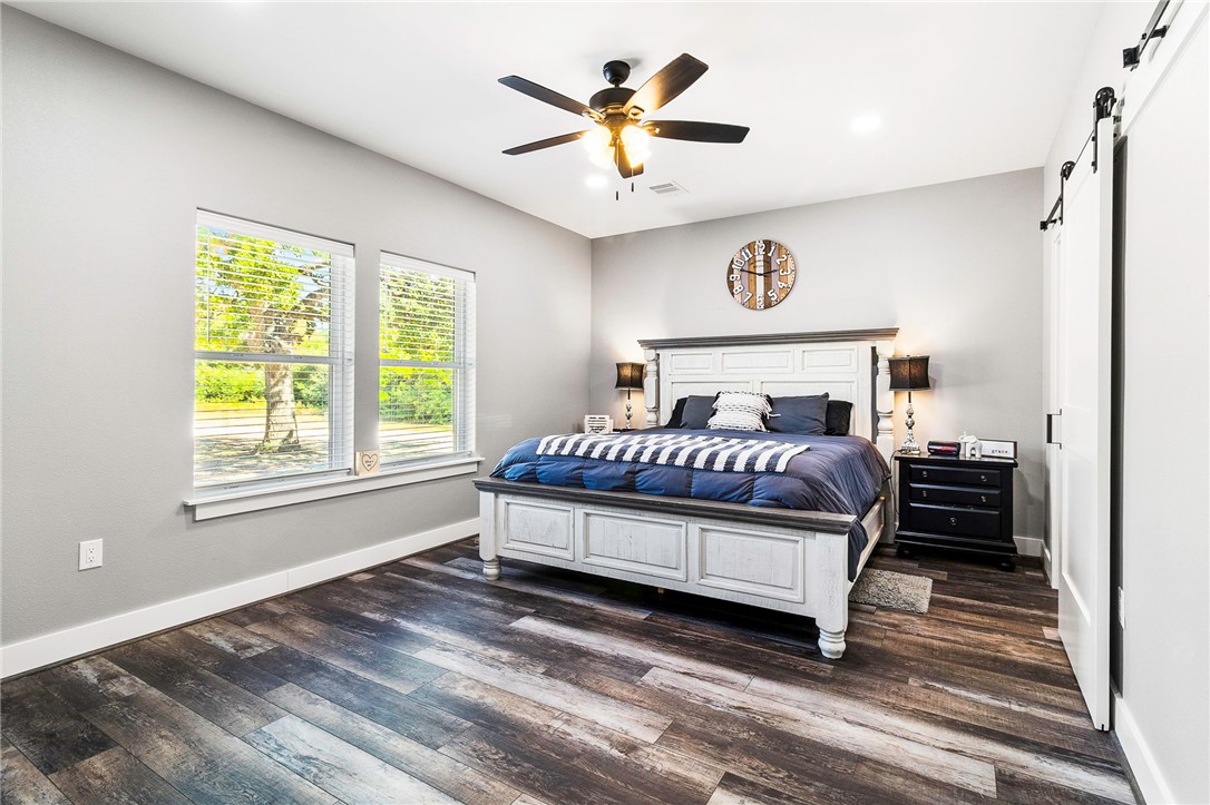 Normangee, Texas, 77871, United States, 3 Bedrooms Bedrooms, ,3 BathroomsBathrooms,Residential,For Sale,1981852