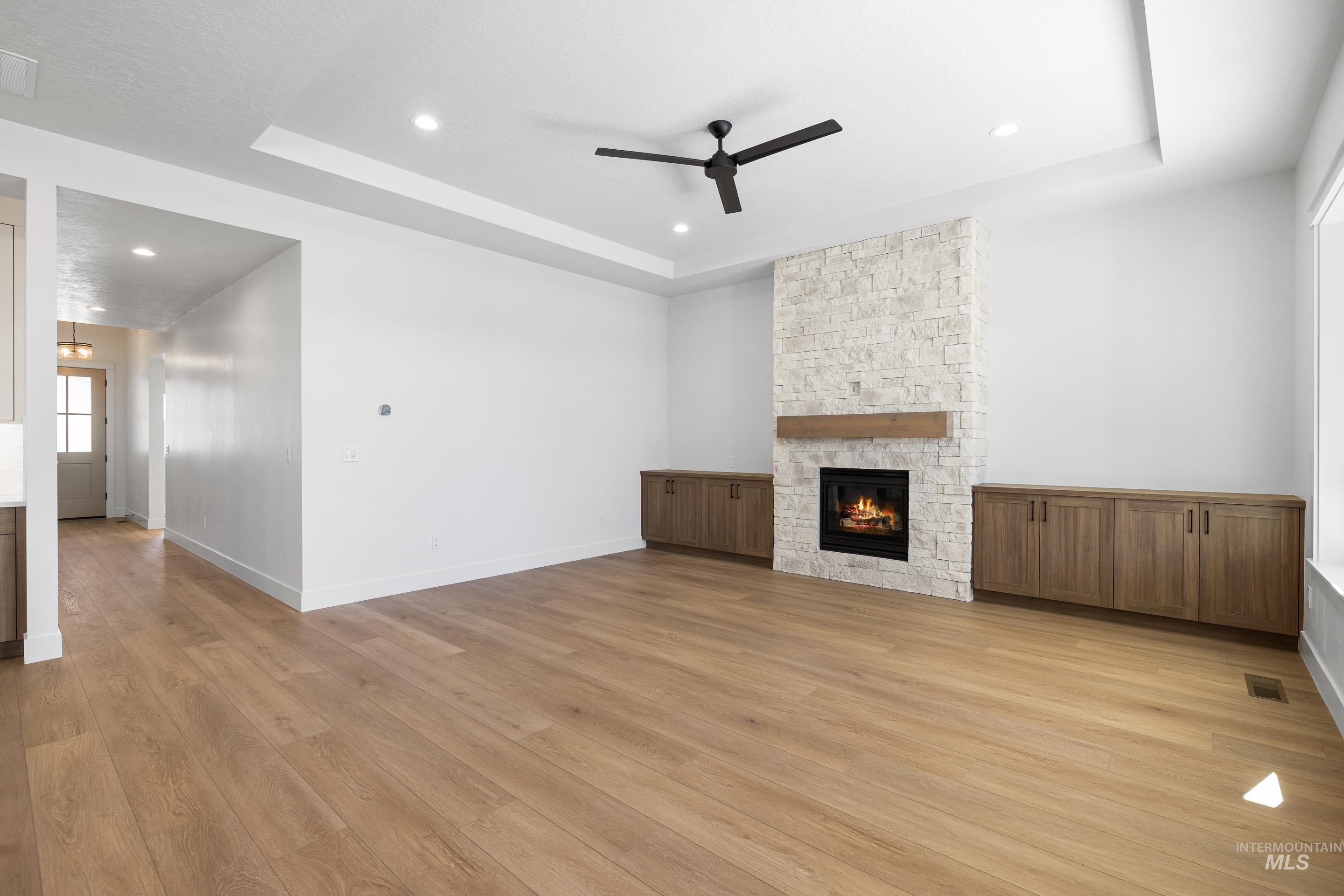 Kuna, Idaho, 83634, United States, 3 Bedrooms Bedrooms, ,Residential,For Sale,1989227