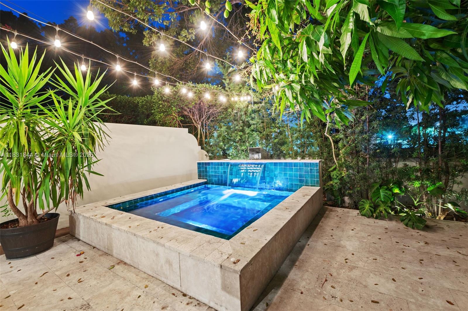 Miami, Florida, 33143, United States, 3 Bedrooms Bedrooms, ,4 BathroomsBathrooms,Residential,For Sale,1885416