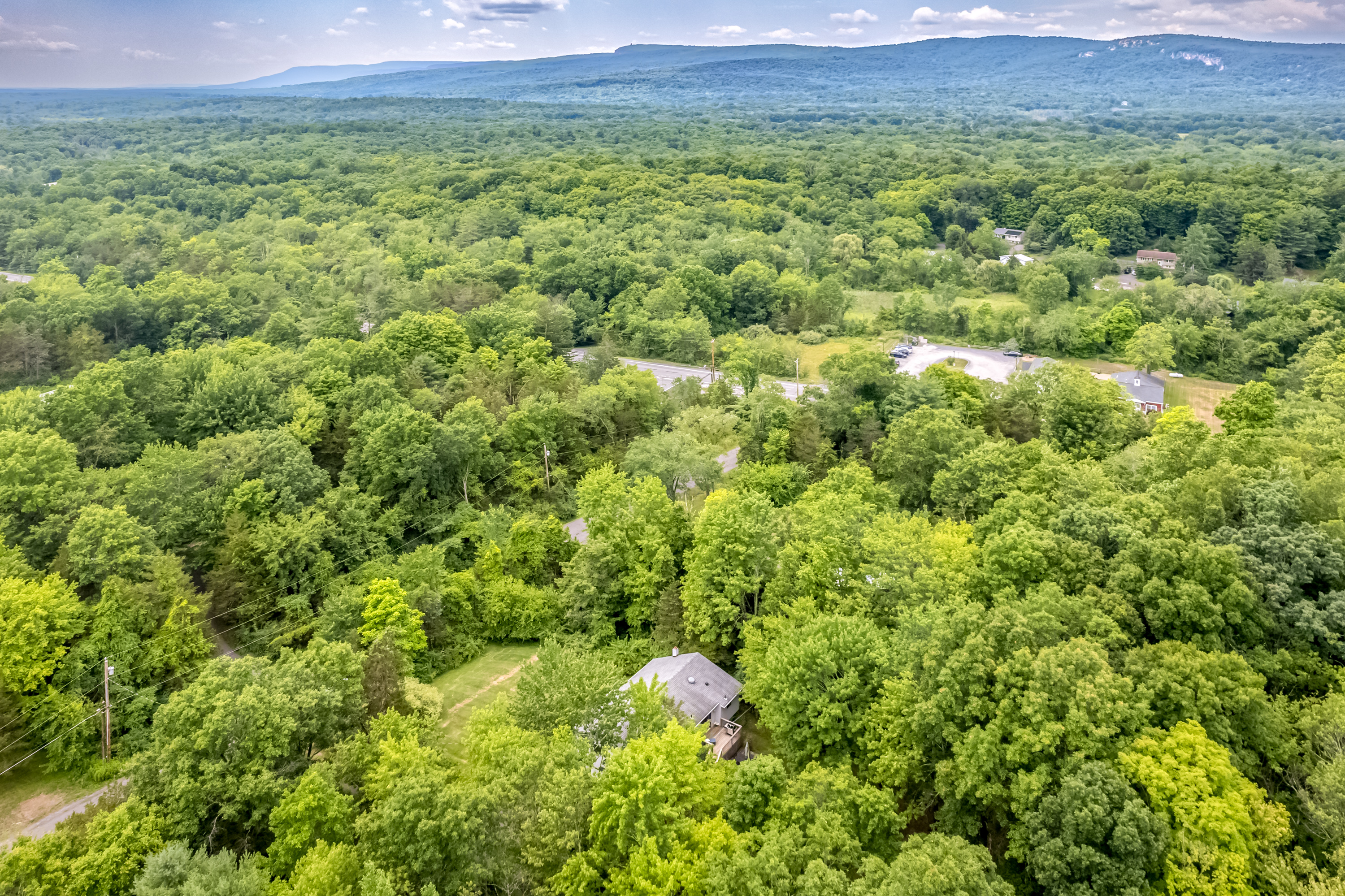  6 Hickory Hill Road, New Paltz, NY, 12561 - 物件實景