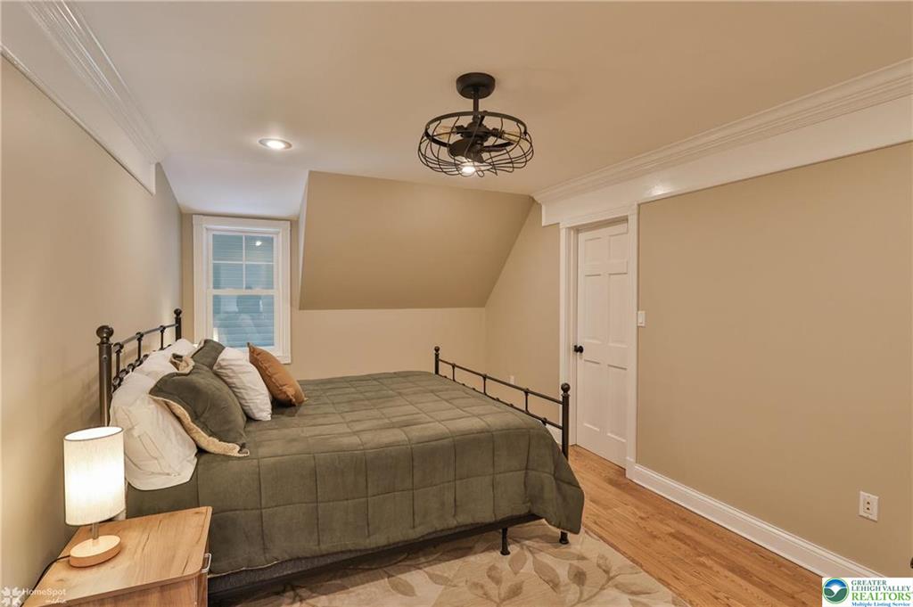 Stroudsburg, Pennsylvania, 18360-6926, United States, 7 Bedrooms Bedrooms, ,4 BathroomsBathrooms,Residential,For Sale,1904497
