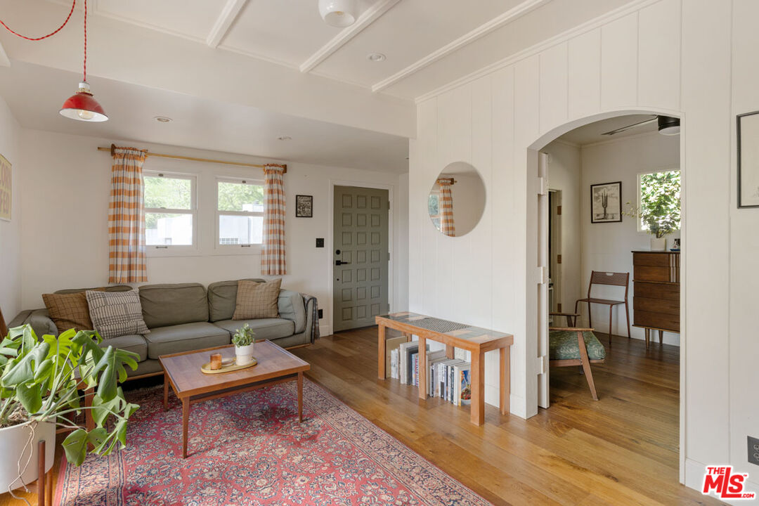 Los Angeles, California, 90065, United States, 1 Bedroom Bedrooms, ,1 BathroomBathrooms,Residential,For Sale,1898467