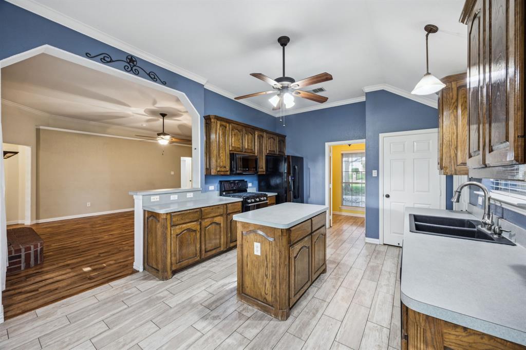Lavon, Texas, 75166, United States, 4 Bedrooms Bedrooms, ,2 BathroomsBathrooms,Residential,For Sale,1865641