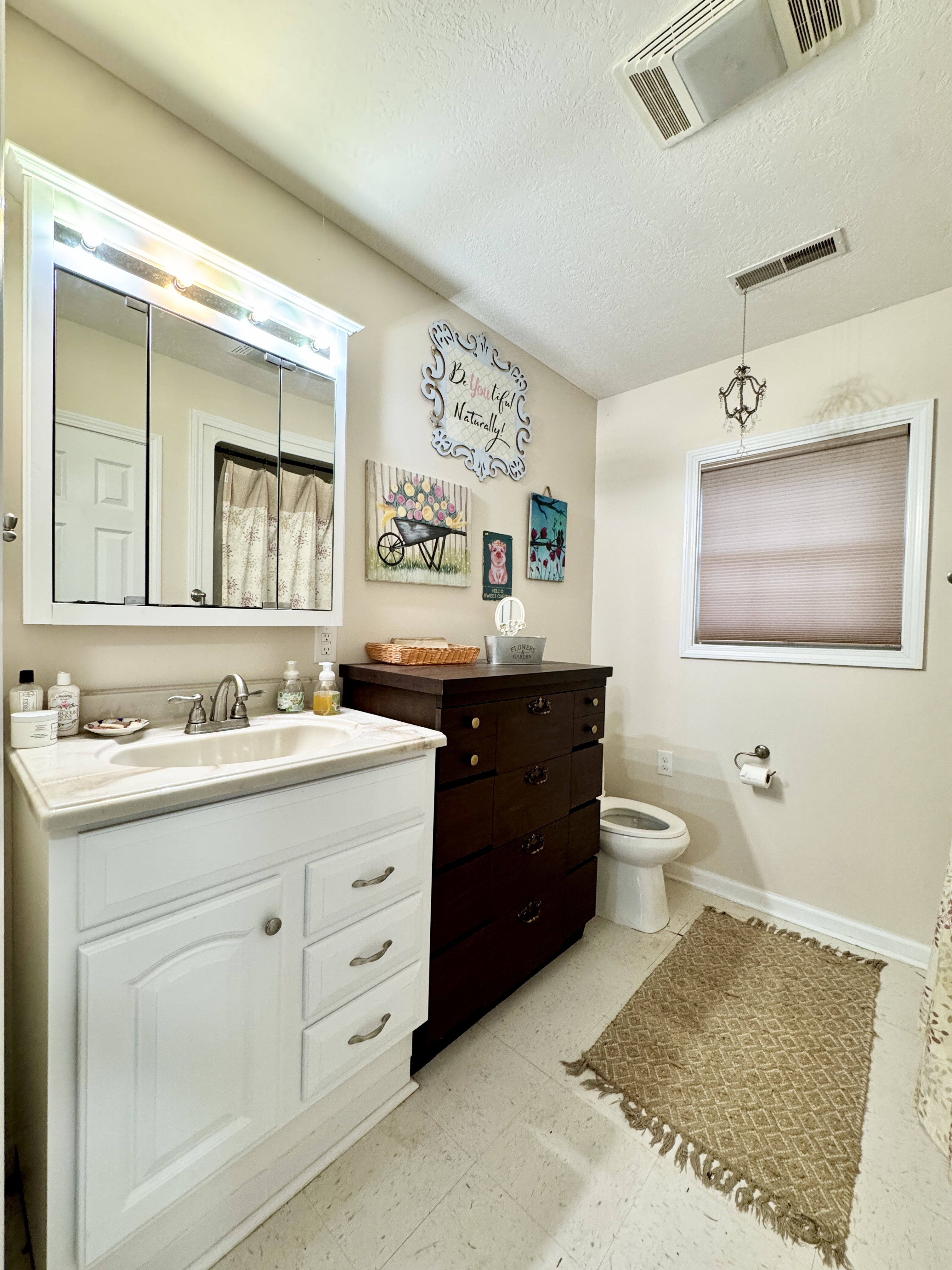 Hillsboro, Kentucky, 41049, United States, 3 Bedrooms Bedrooms, ,3 BathroomsBathrooms,Residential,For Sale,1984101