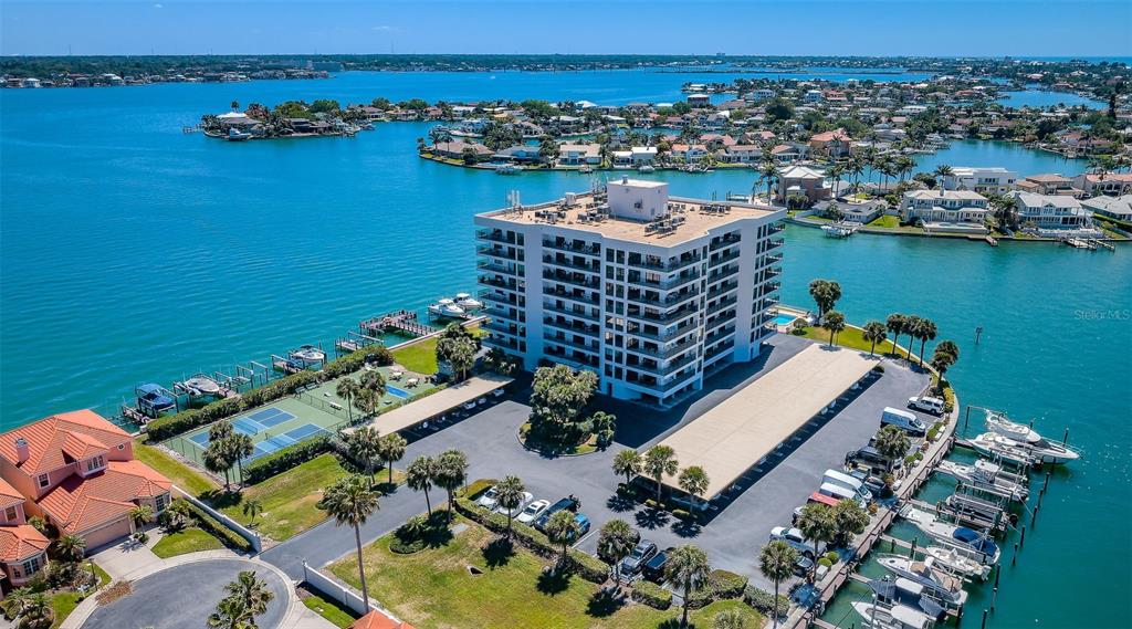 Clearwater Beach, Florida, 33767, United States, 2 Bedrooms Bedrooms, ,2 BathroomsBathrooms,Residential,For Sale,1786658