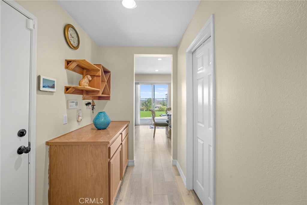 Lake Elsinore, California, 92532, United States, 5 Bedrooms Bedrooms, ,4 BathroomsBathrooms,Residential,For Sale,2012272