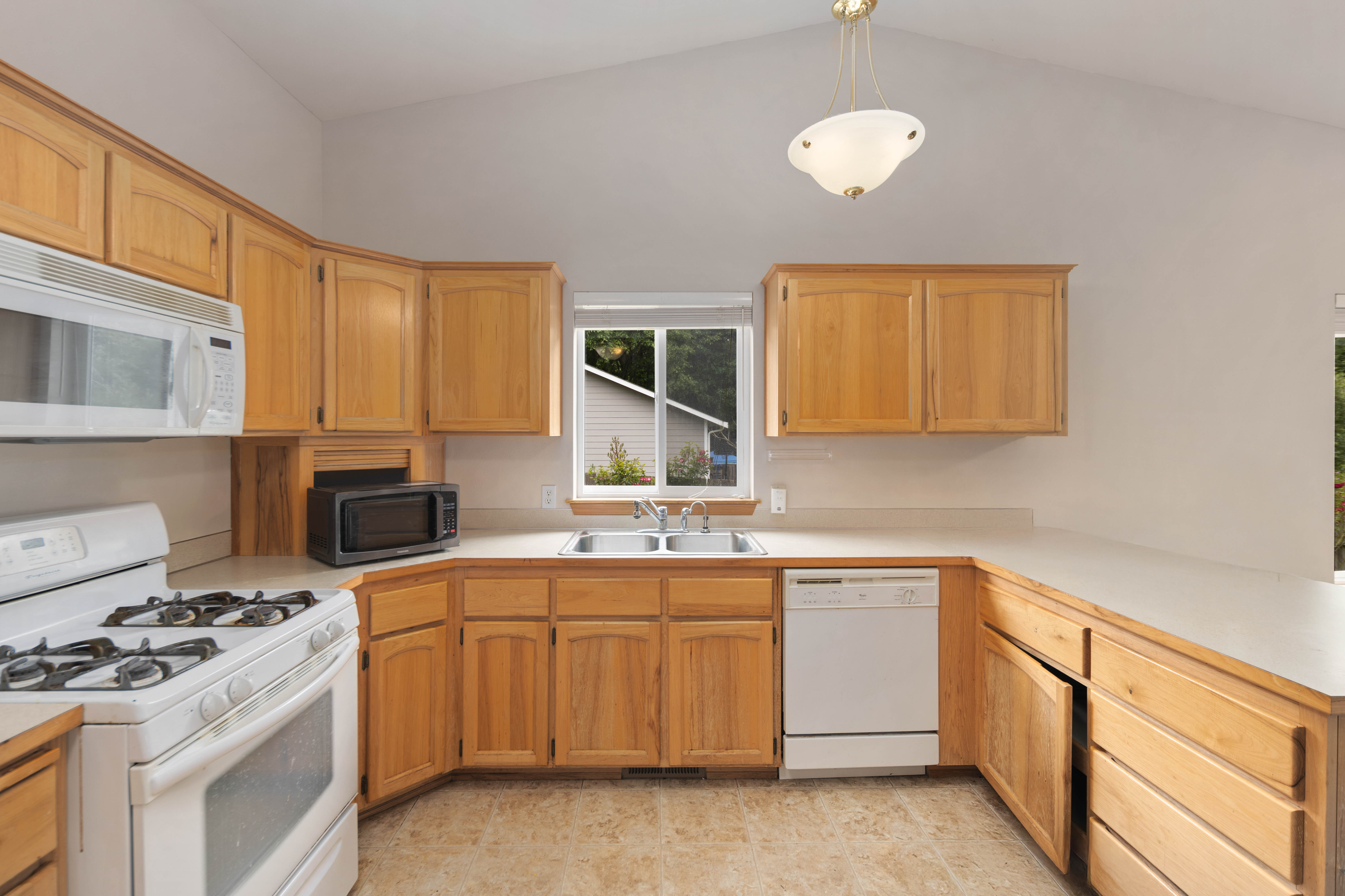  2220 Williams Rd, Oak Harbor, WA 98277 - 物件實景