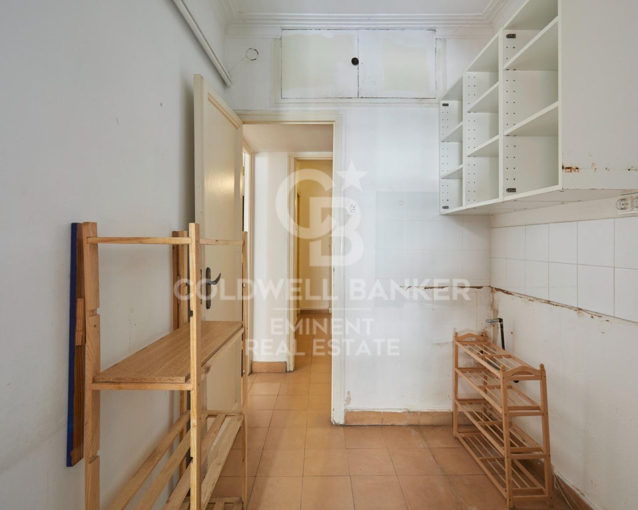 Barcelona, Catalonia, ES, 5 Bedrooms Bedrooms, ,2 BathroomsBathrooms,Residential,For Sale,1784996