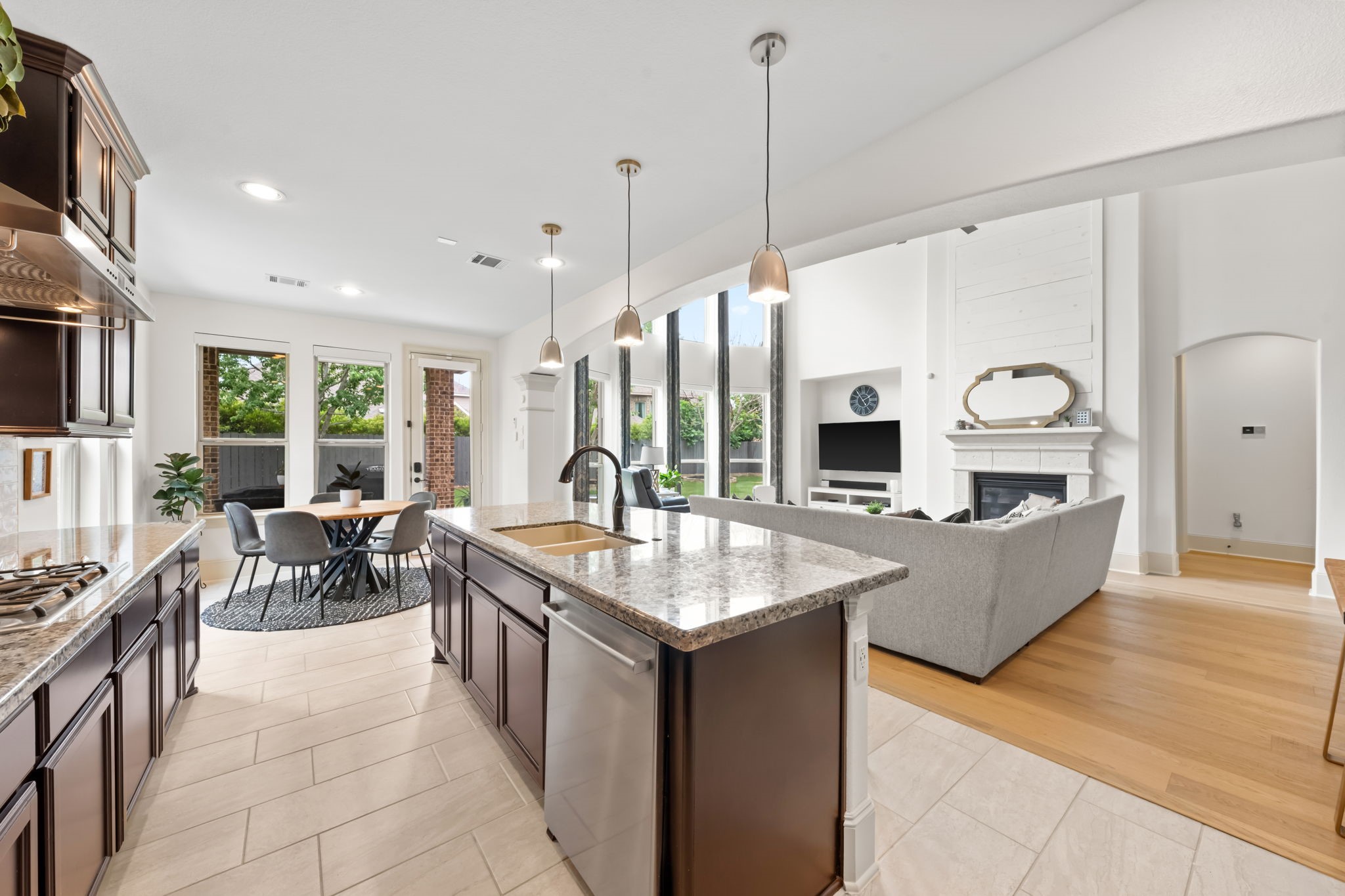  17203 Inghram Lane - 物件實景