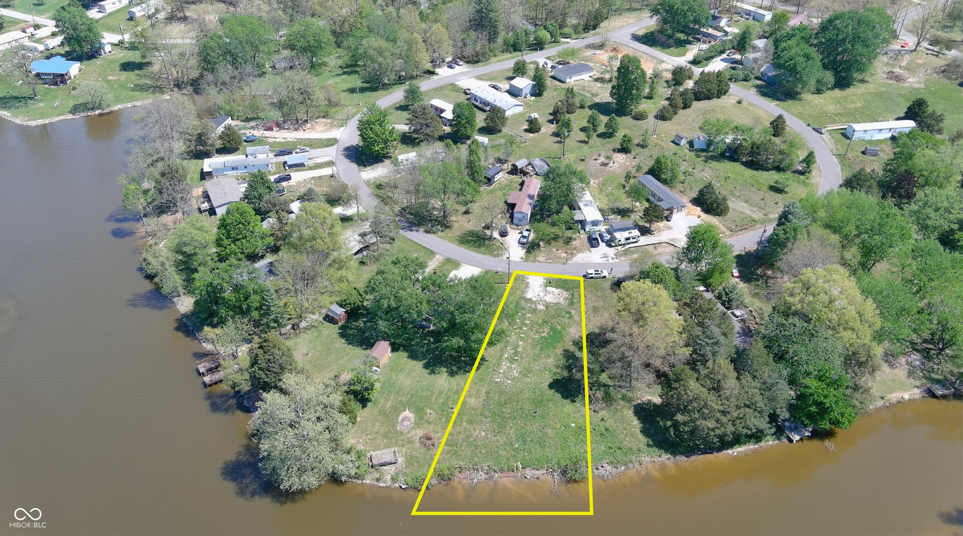 Rothshire Cir, North Vernon, IN 47265
