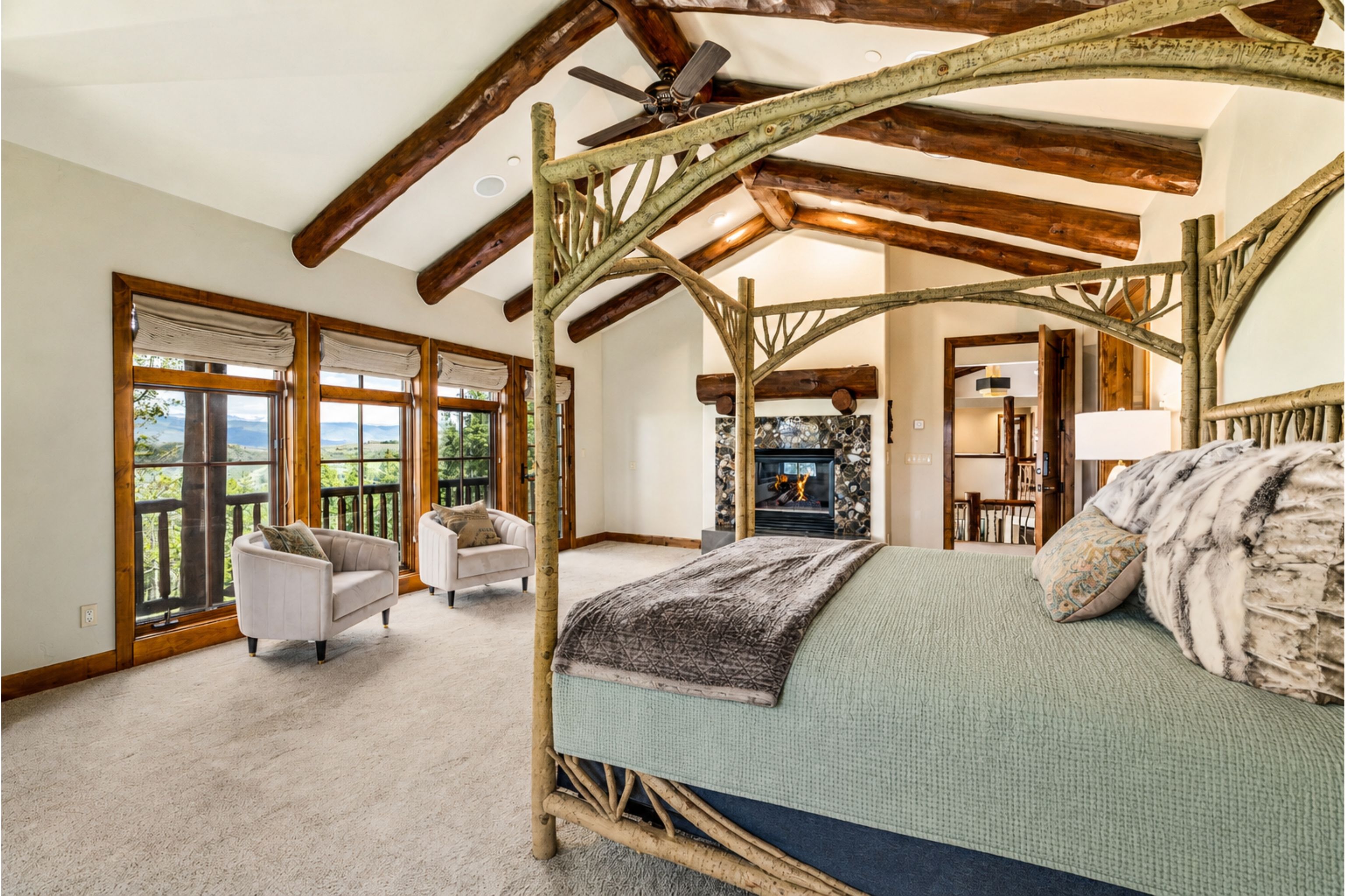  317 Elk Woods is the Kind of Mountain Estate that Earns its Setting - 物件實景