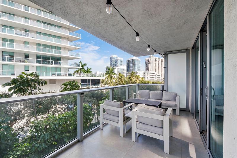 Miami Beach, Florida, 33141, United States, 2 Bedrooms Bedrooms, ,2 BathroomsBathrooms,Residential,For Sale,1990899